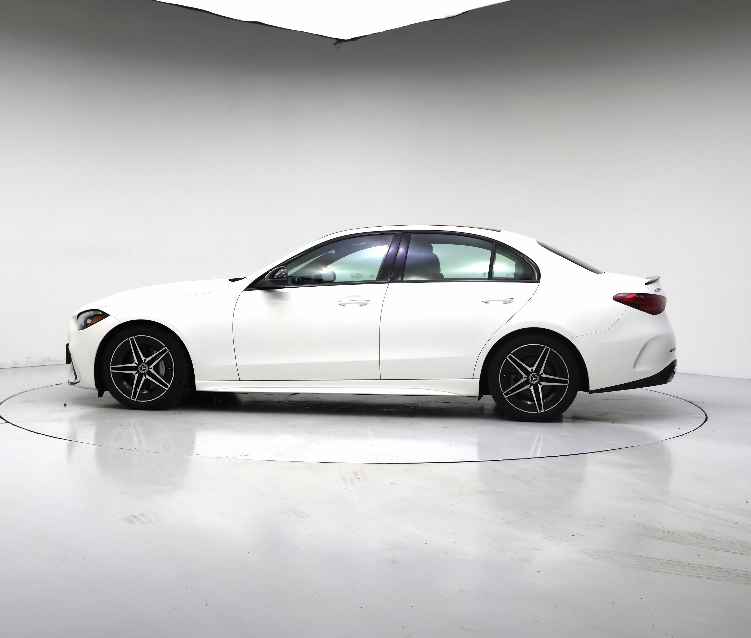Thumbnail: 2023 Mercedes-Benz C-Class - 3