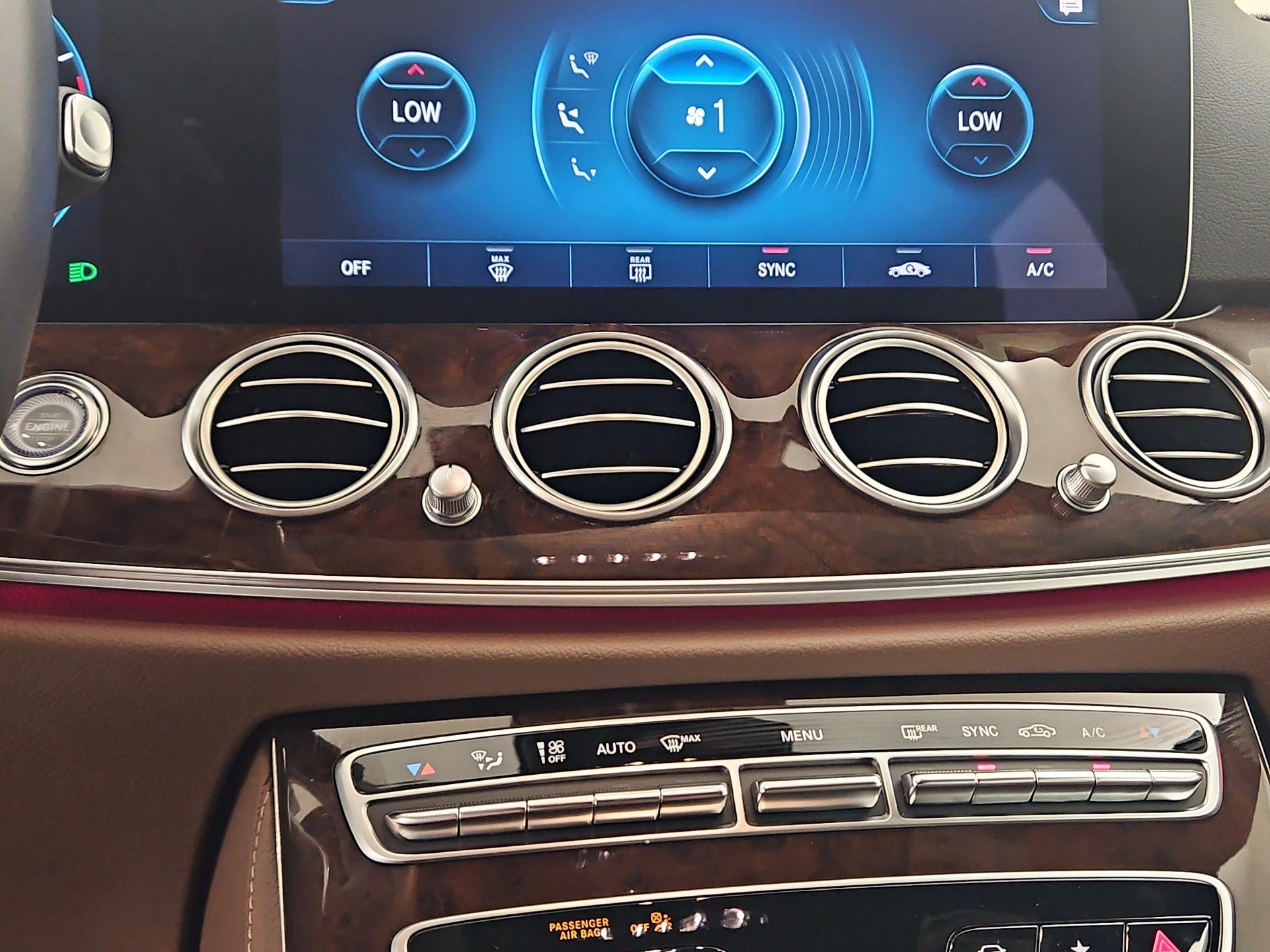 Thumbnail: 2022 Mercedes-Benz E-Class - 17