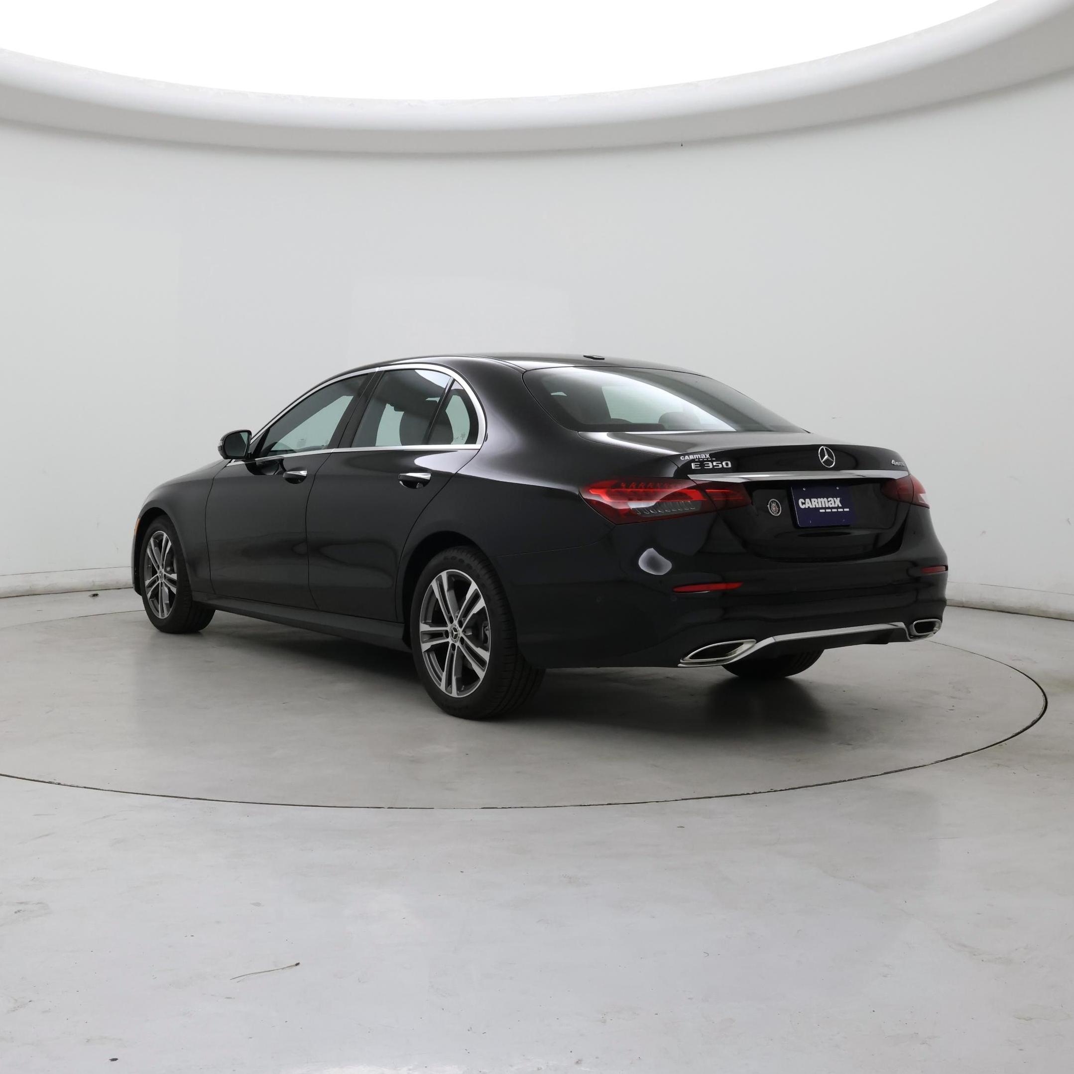 Thumbnail: 2022 Mercedes-Benz E-Class - 2