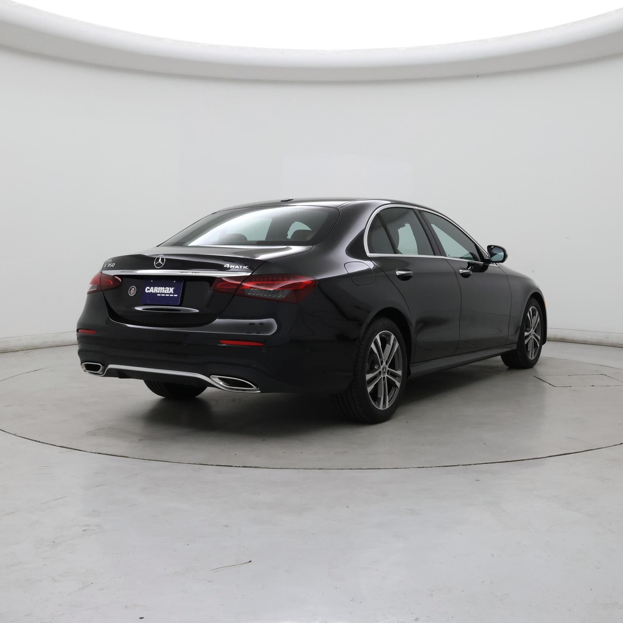 Thumbnail: 2022 Mercedes-Benz E-Class - 8