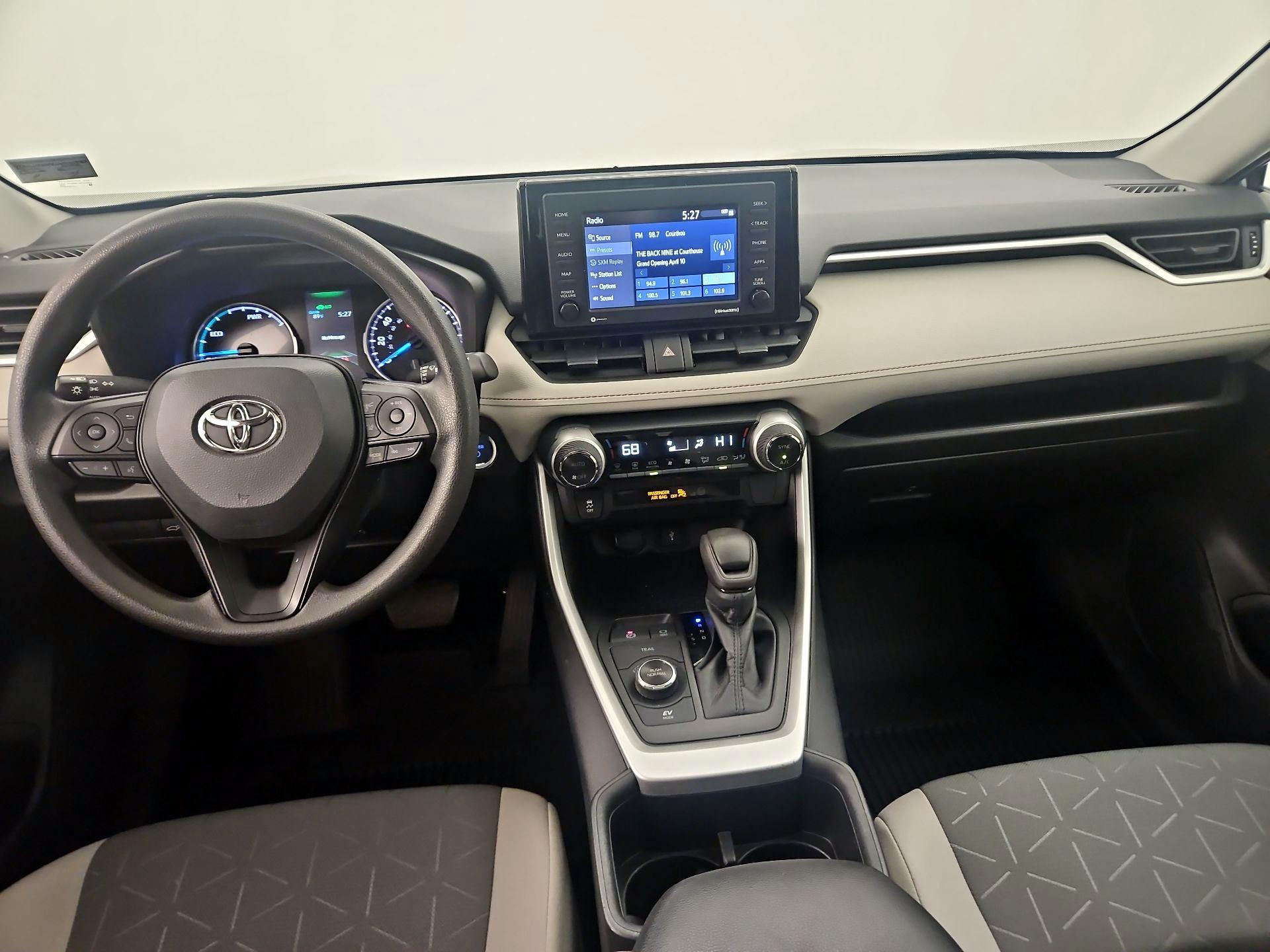 Thumbnail: 2022 Toyota RAV4 - 9