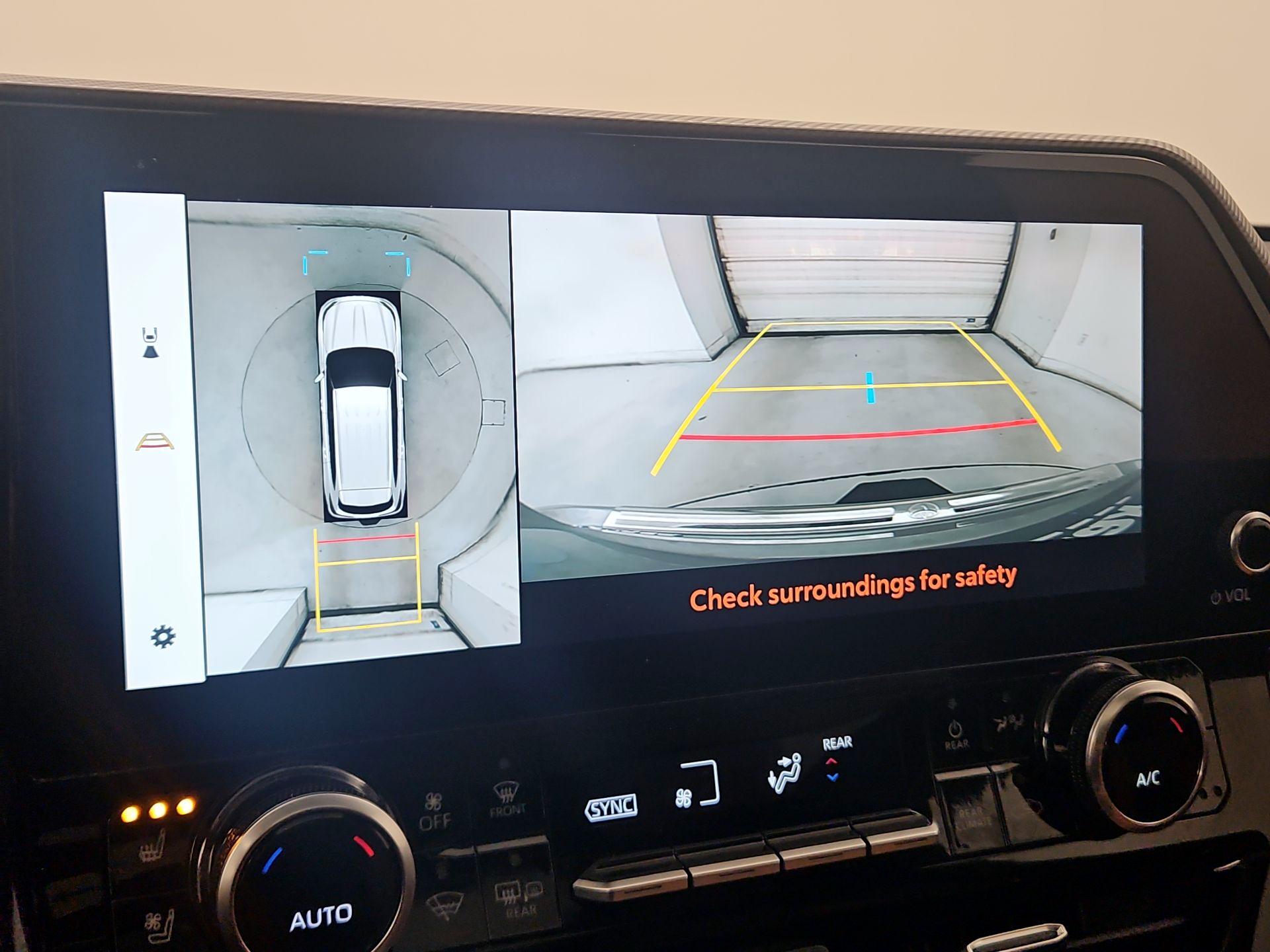 Thumbnail: 2024 Toyota Highlander - 14