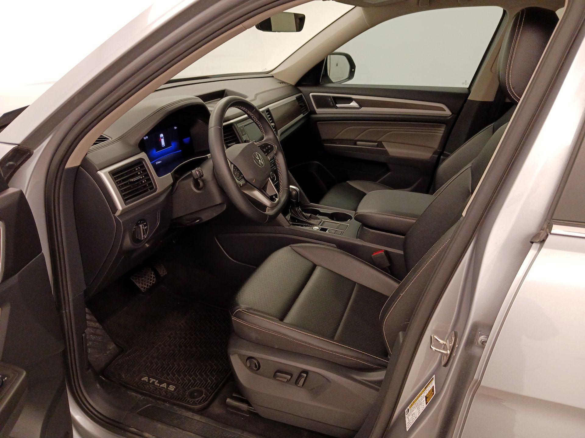 Thumbnail: 2022 Volkswagen Atlas - 11