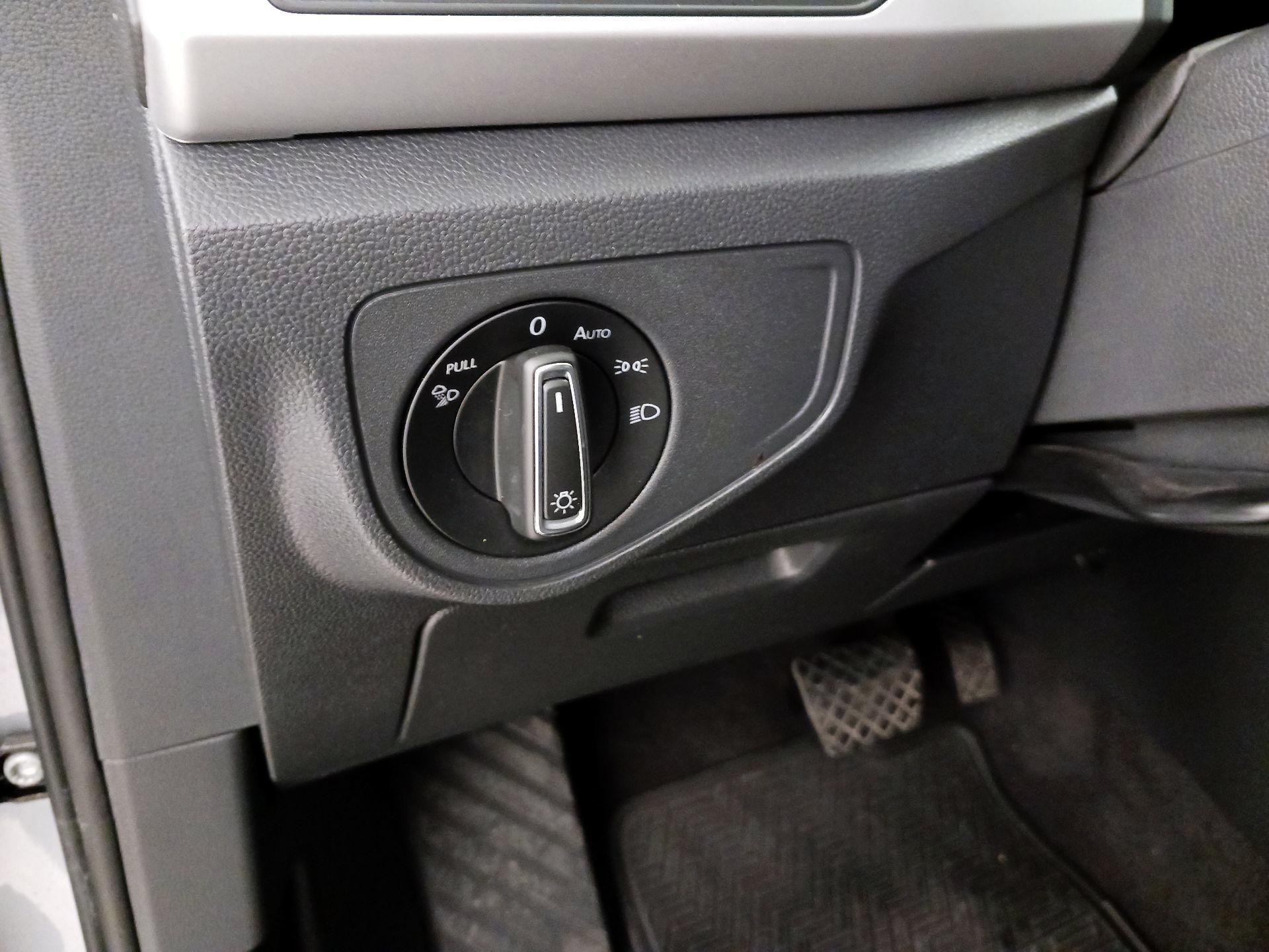 Thumbnail: 2022 Volkswagen Atlas - 13