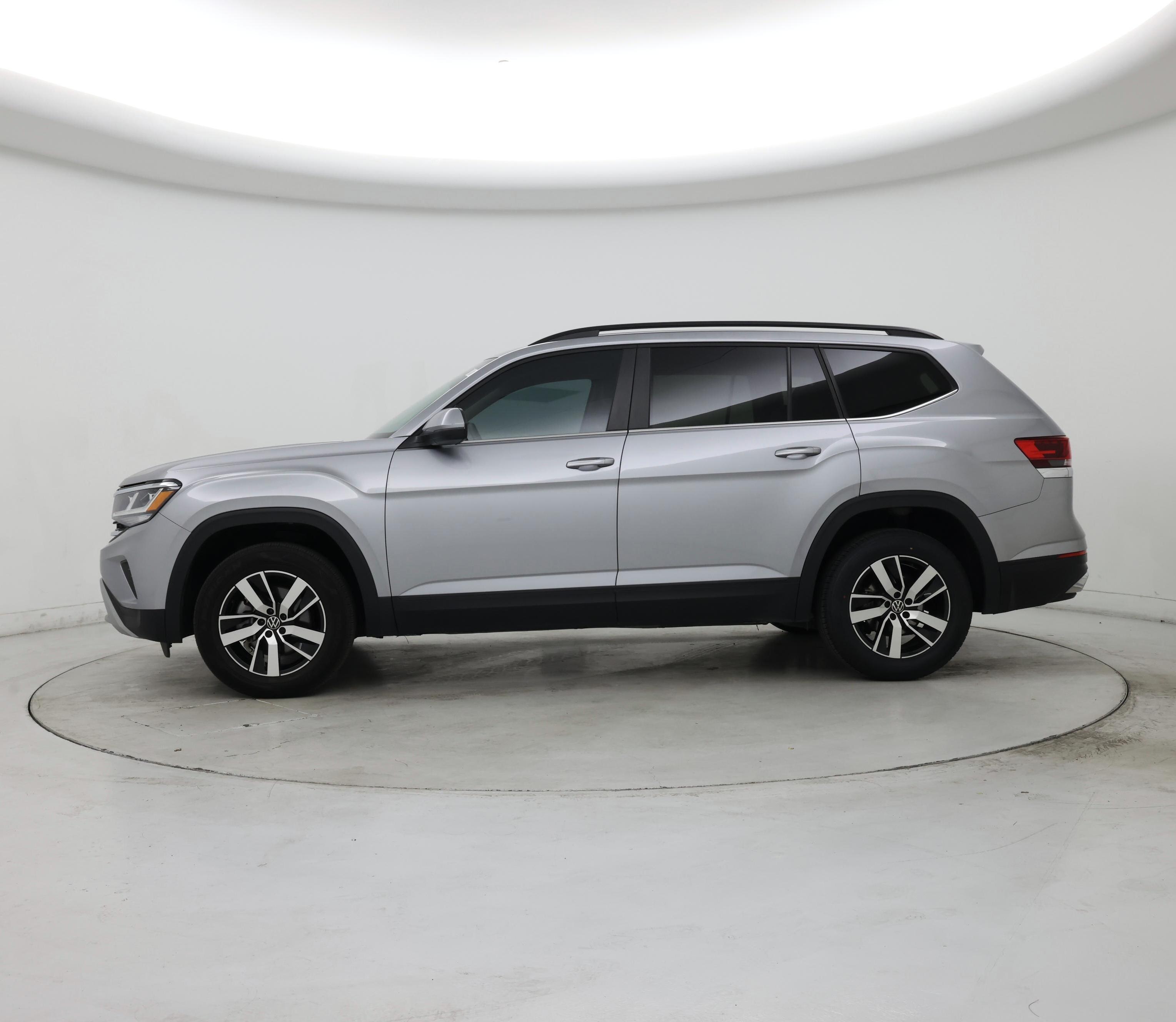 Thumbnail: 2022 Volkswagen Atlas - 3