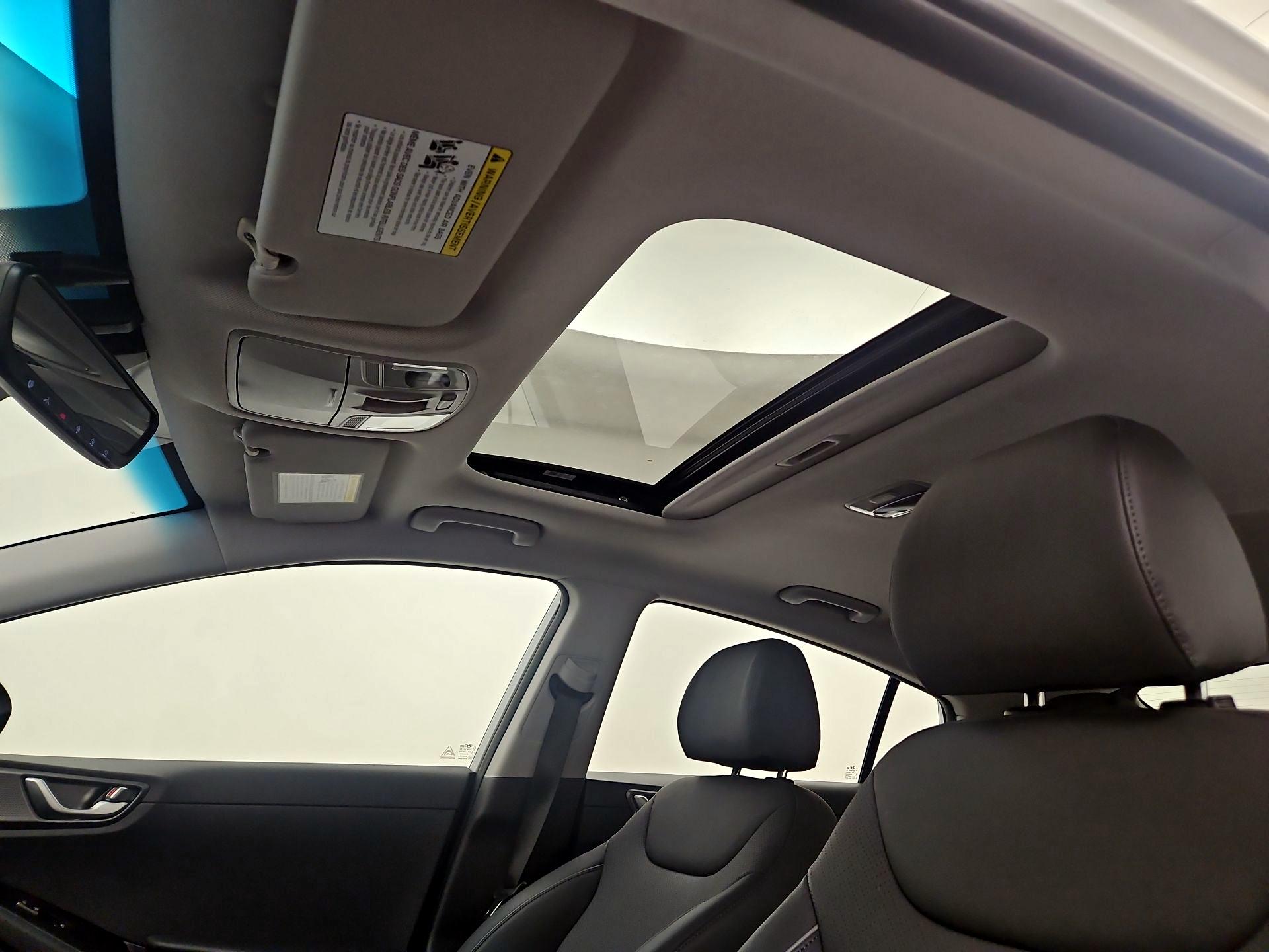 Thumbnail: 2022 Hyundai Ioniq - 20