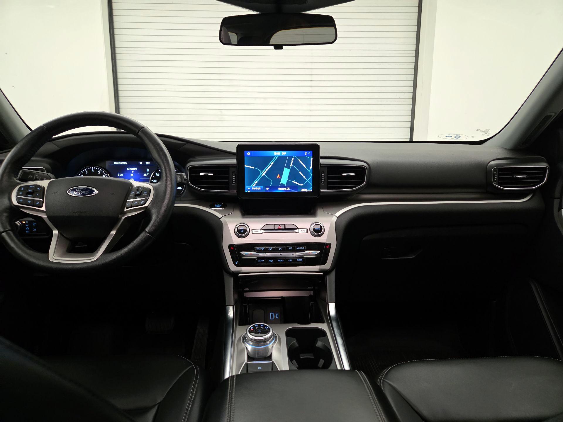 Thumbnail: 2021 Ford Explorer - 9