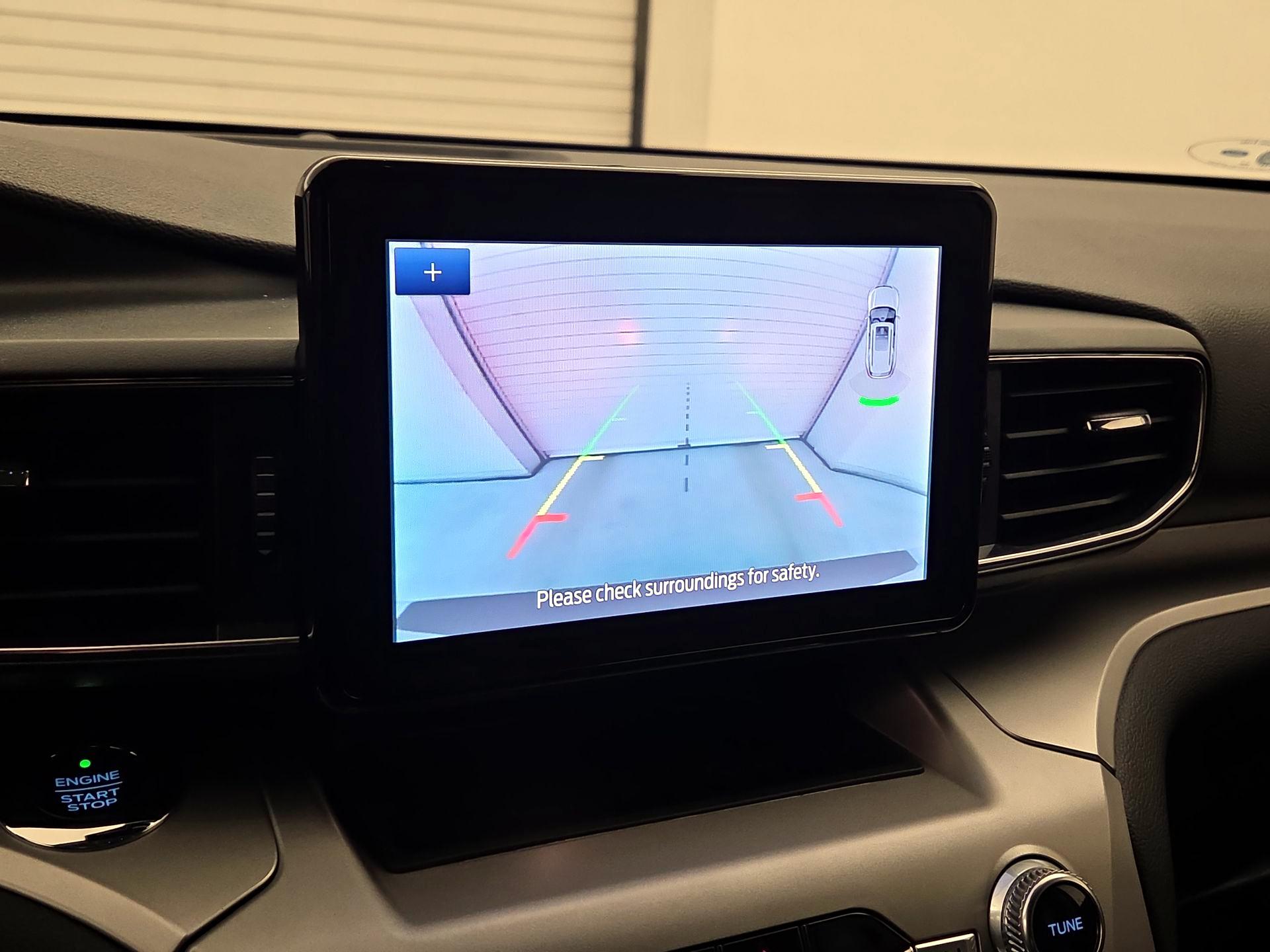 Thumbnail: 2021 Ford Explorer - 15