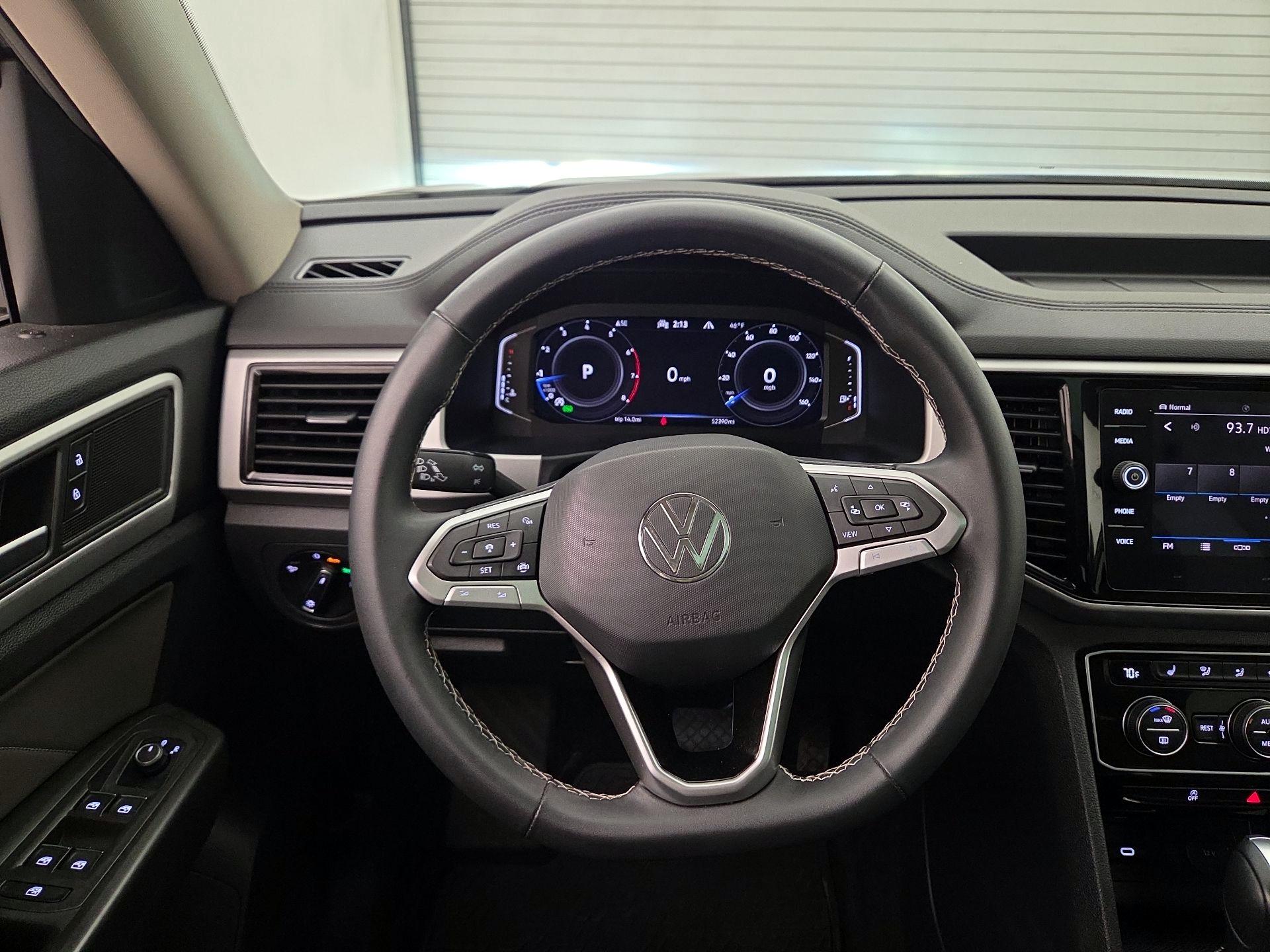 Thumbnail: 2022 Volkswagen Atlas - 10