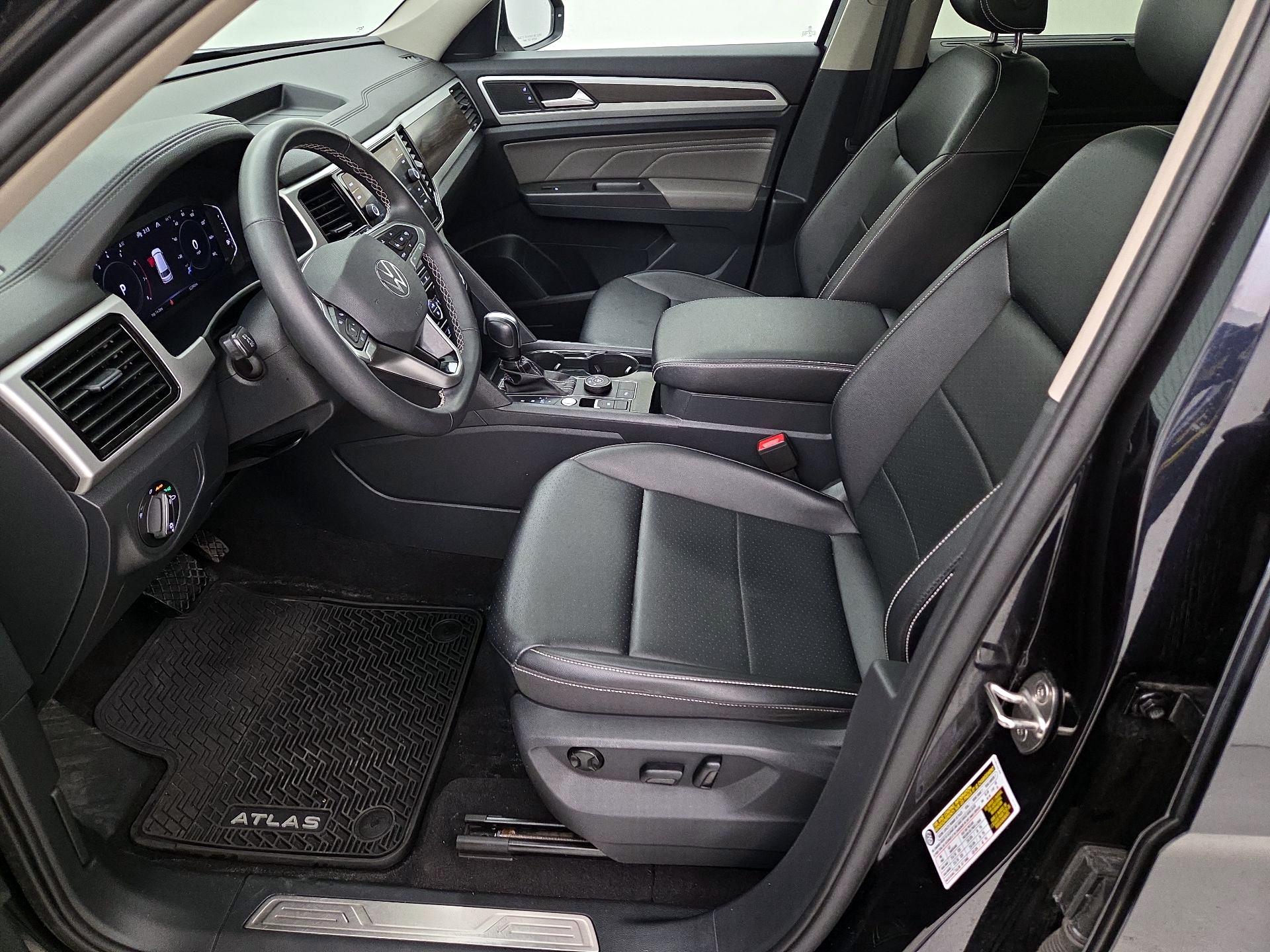 Thumbnail: 2022 Volkswagen Atlas - 11