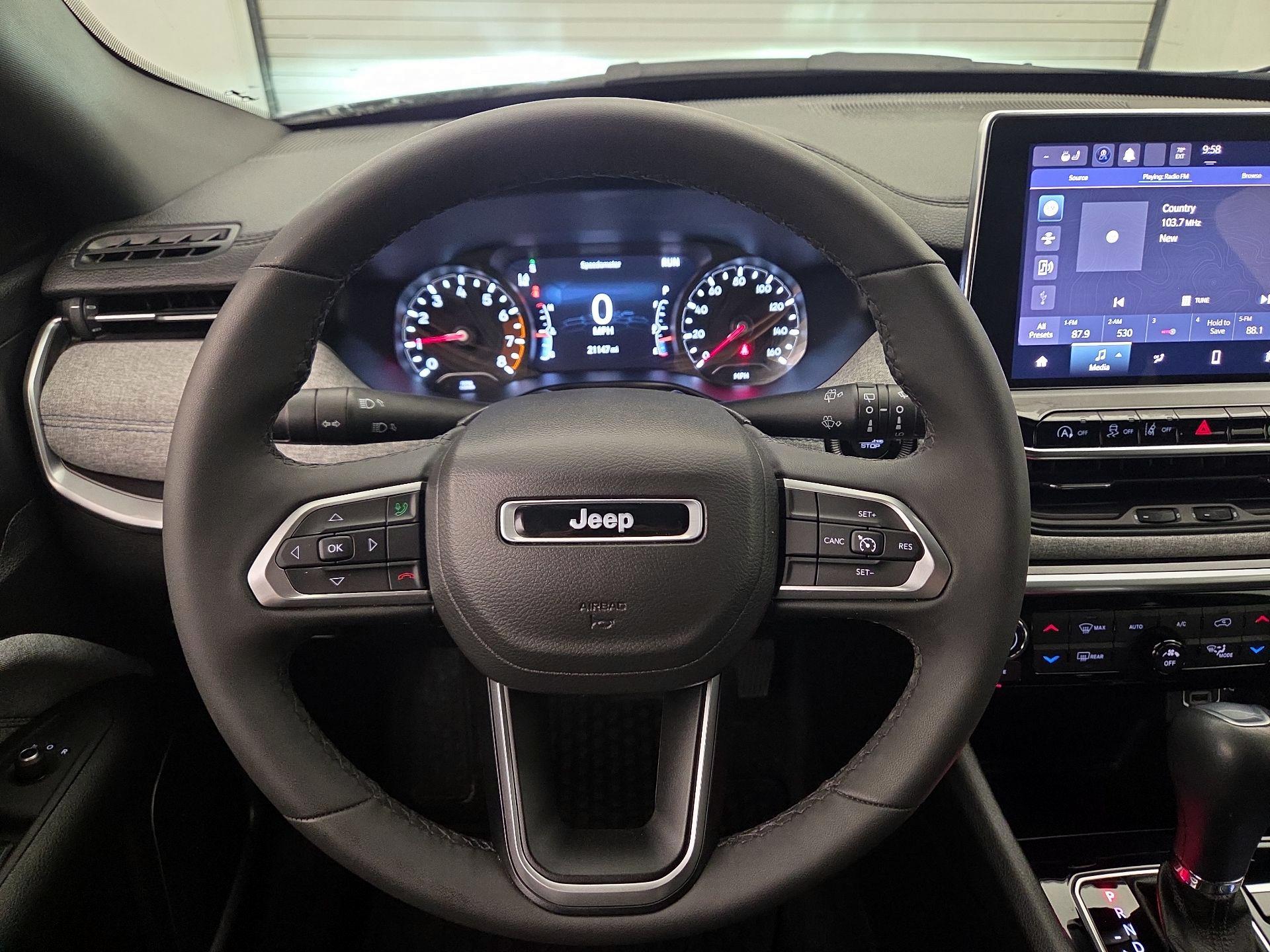 Thumbnail: 2023 Jeep Compass - 10