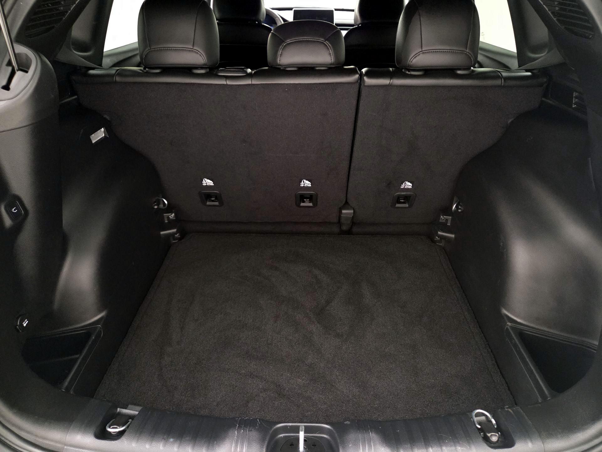 Thumbnail: 2023 Jeep Compass - 20