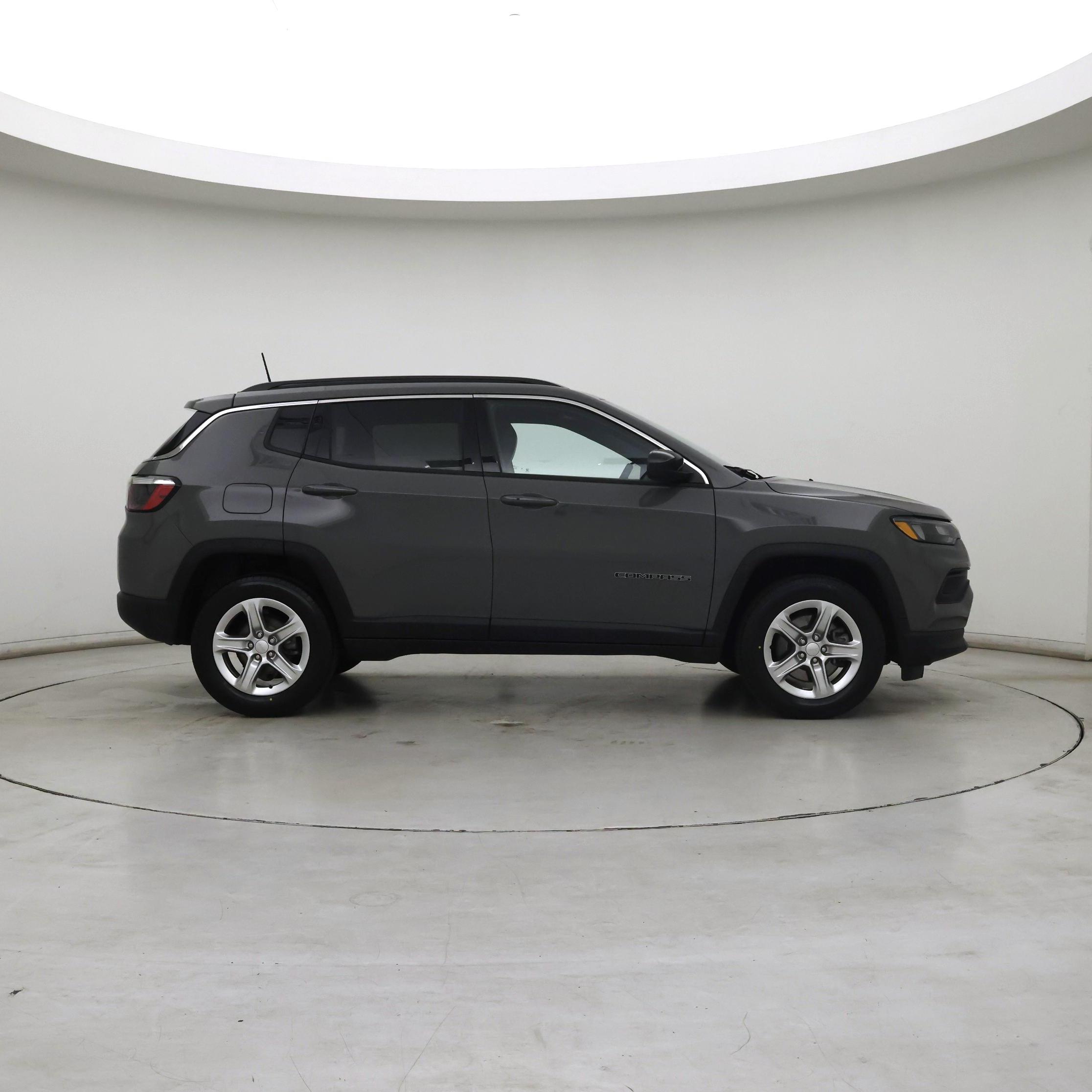 Thumbnail: 2023 Jeep Compass - 7