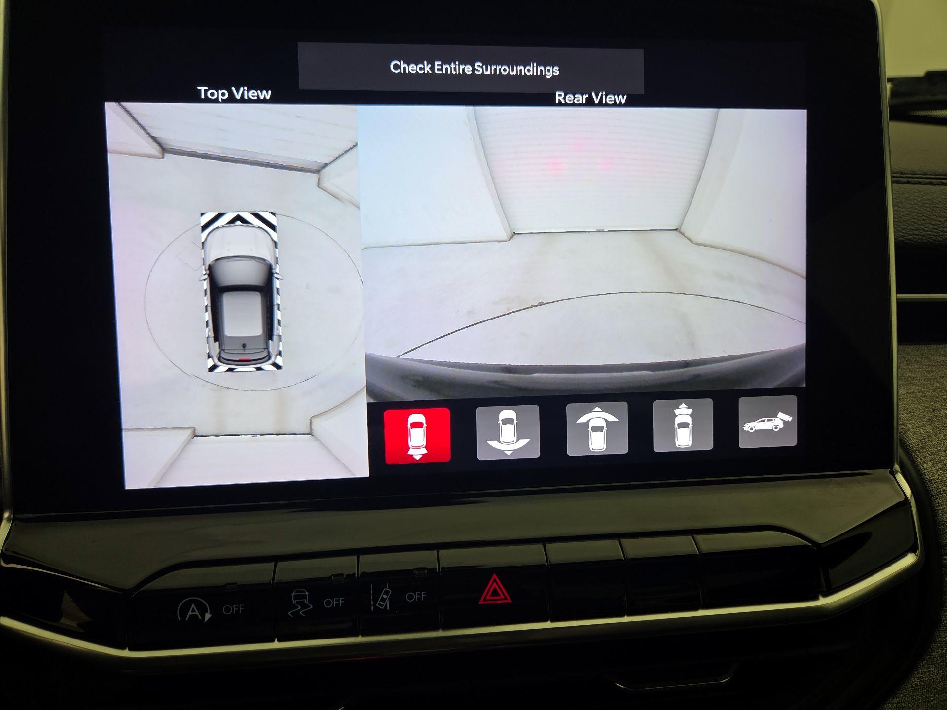 Thumbnail: 2023 Jeep Compass - 14