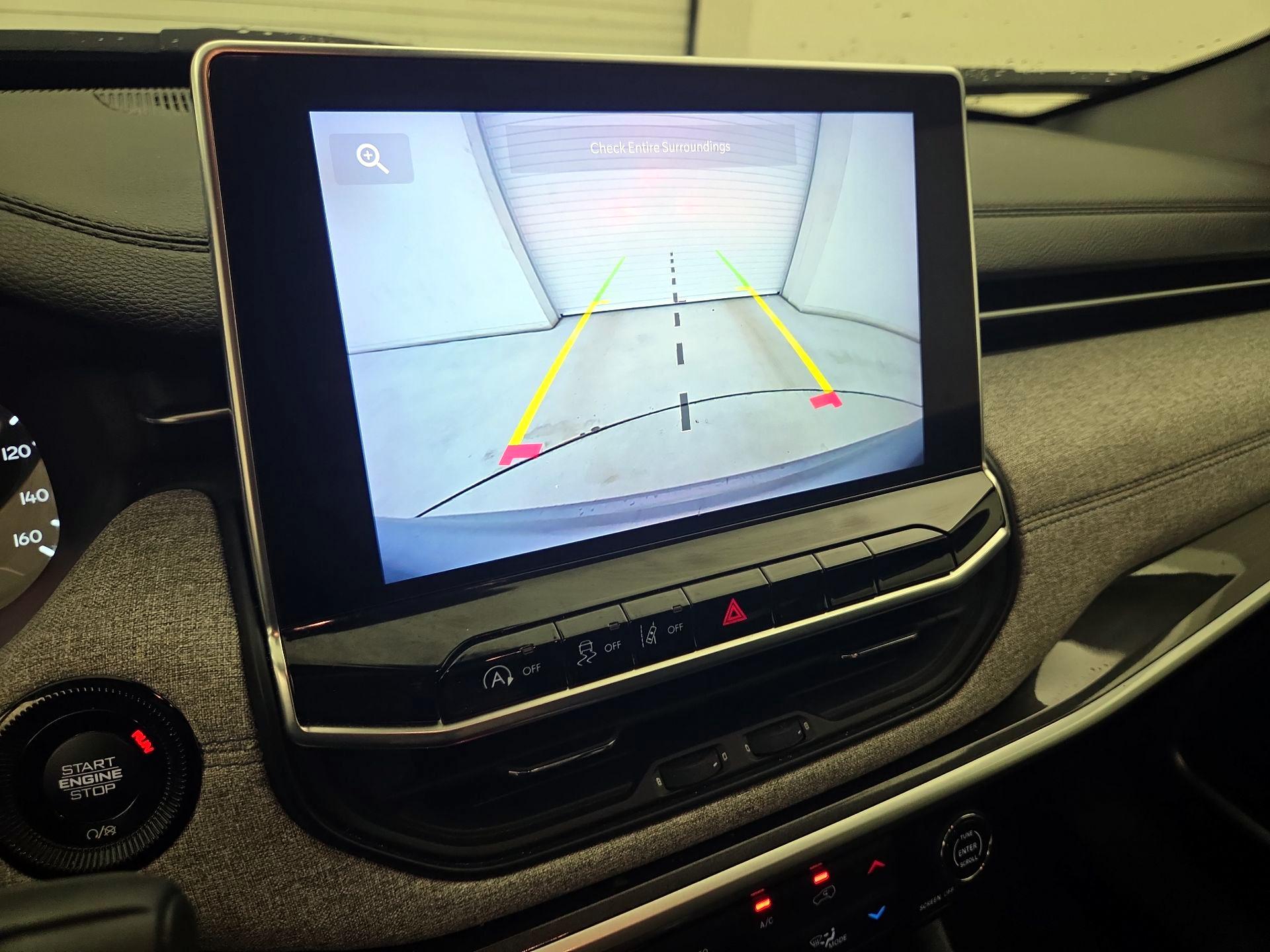 Thumbnail: 2023 Jeep Compass - 14