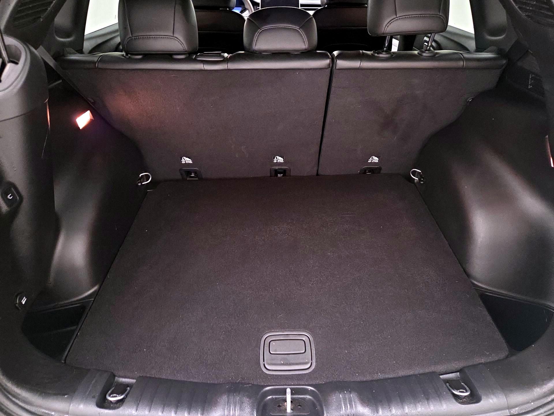 Thumbnail: 2023 Jeep Compass - 20