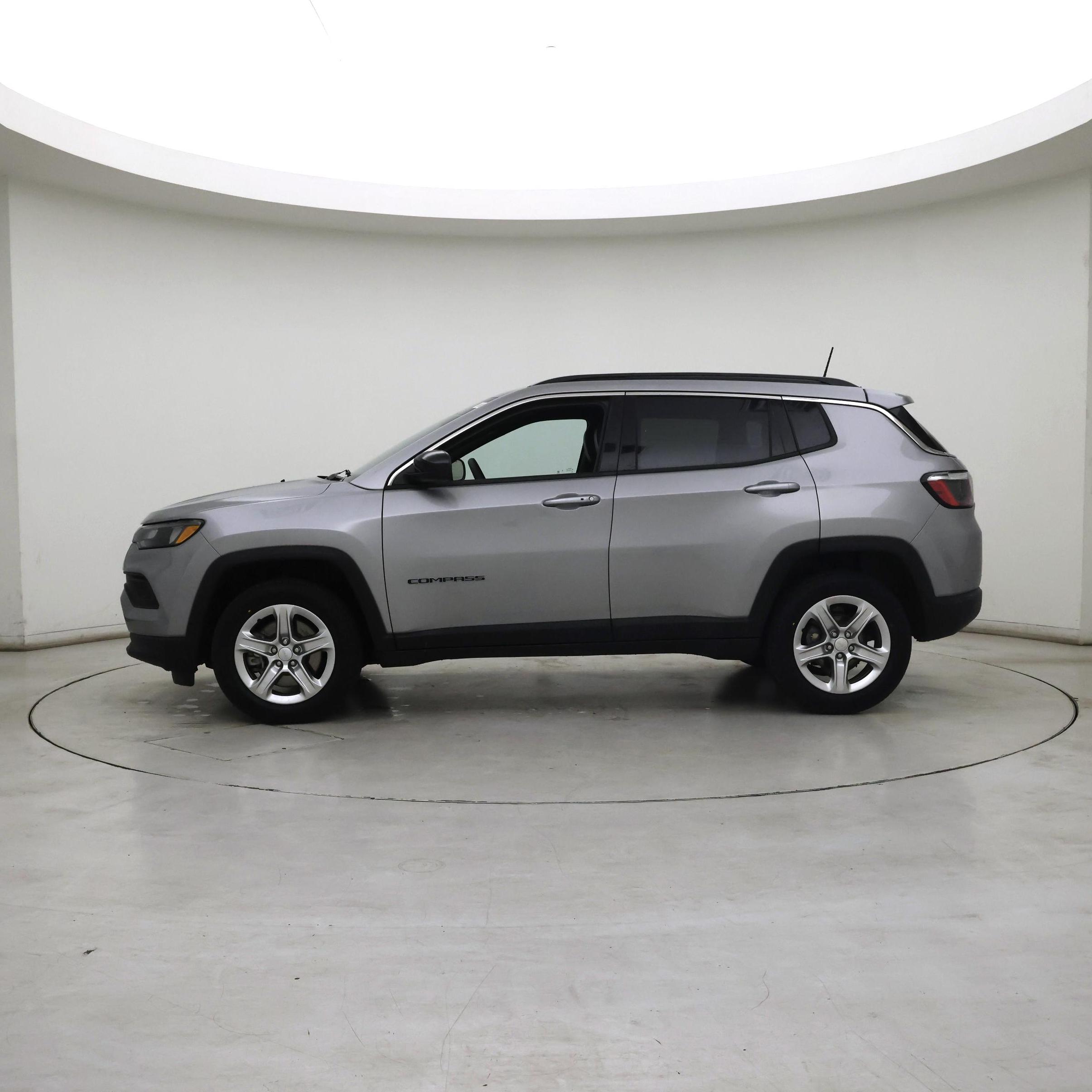 Thumbnail: 2023 Jeep Compass - 3