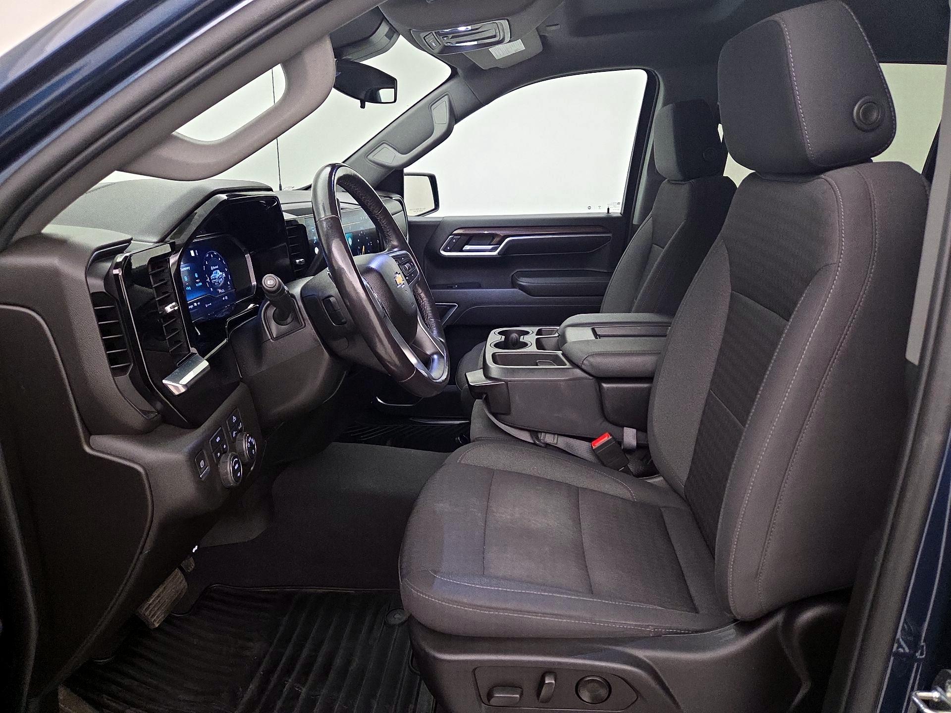 Thumbnail: 2022 Chevrolet Silverado 1500 - 11