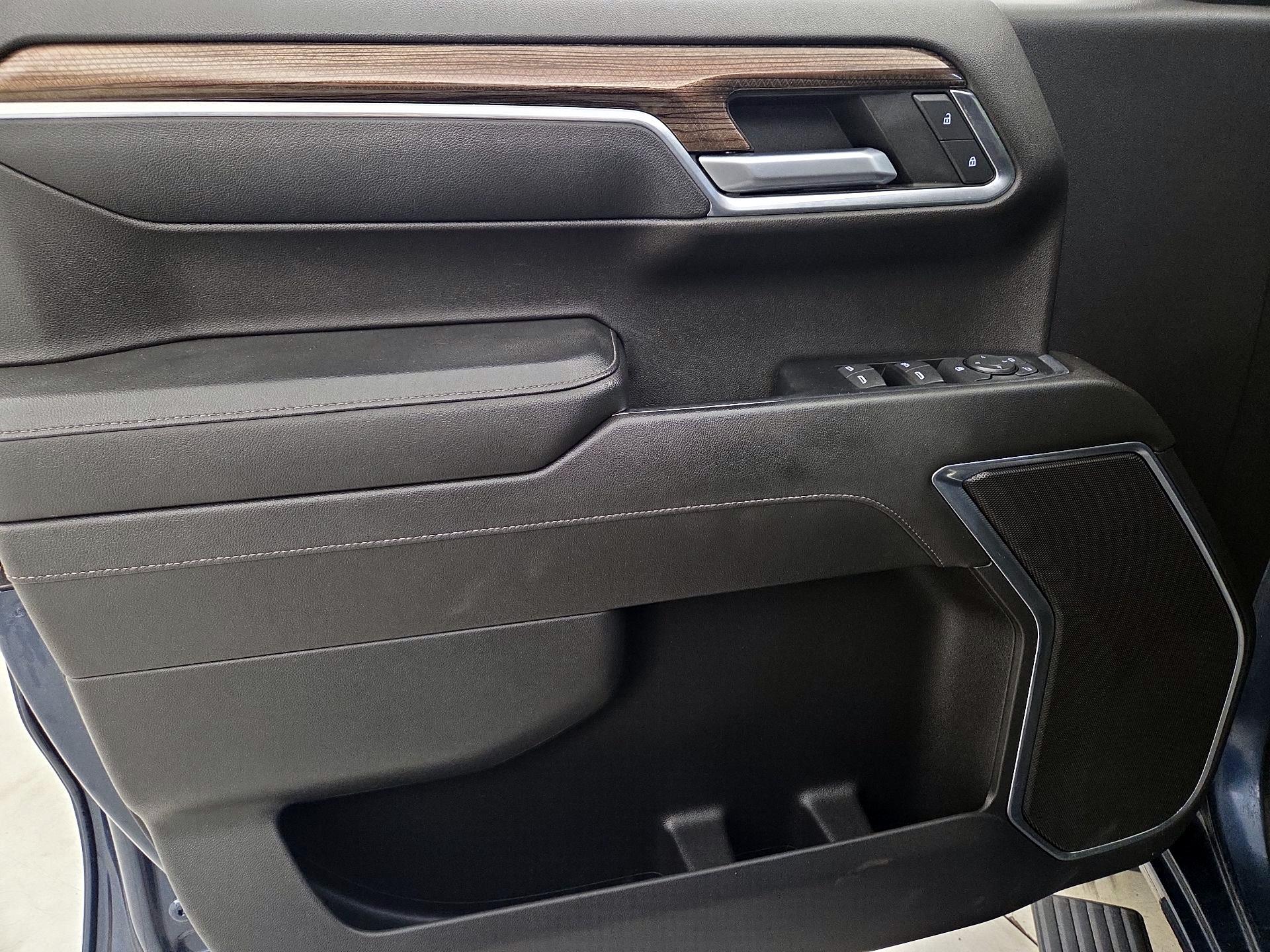 Thumbnail: 2022 Chevrolet Silverado 1500 - 12