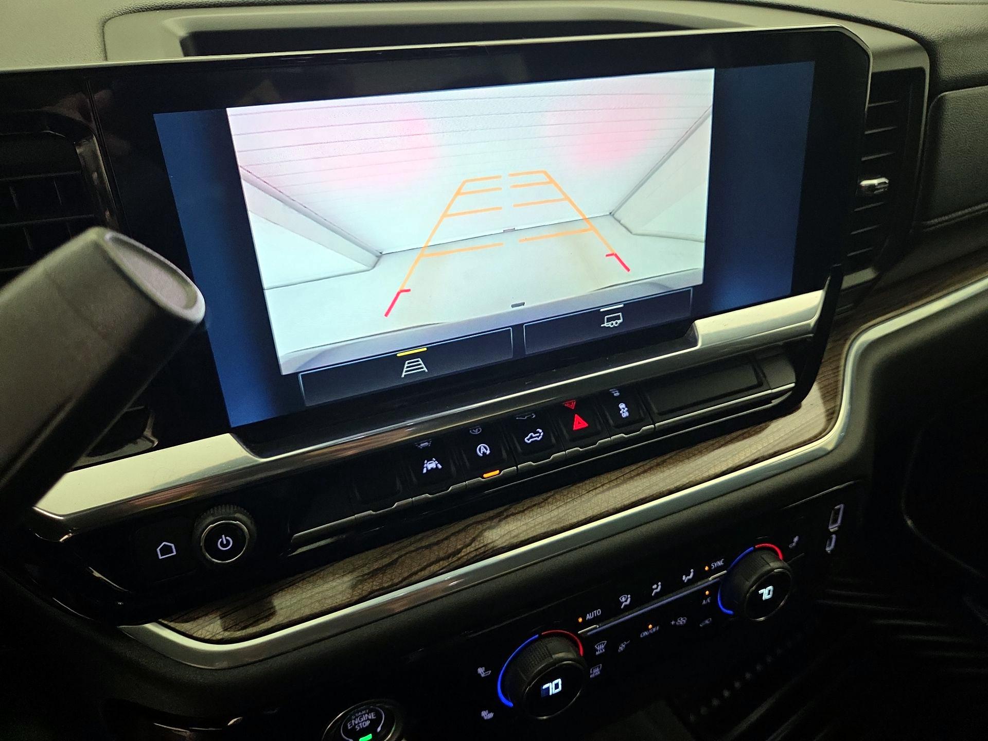 Thumbnail: 2022 Chevrolet Silverado 1500 - 14