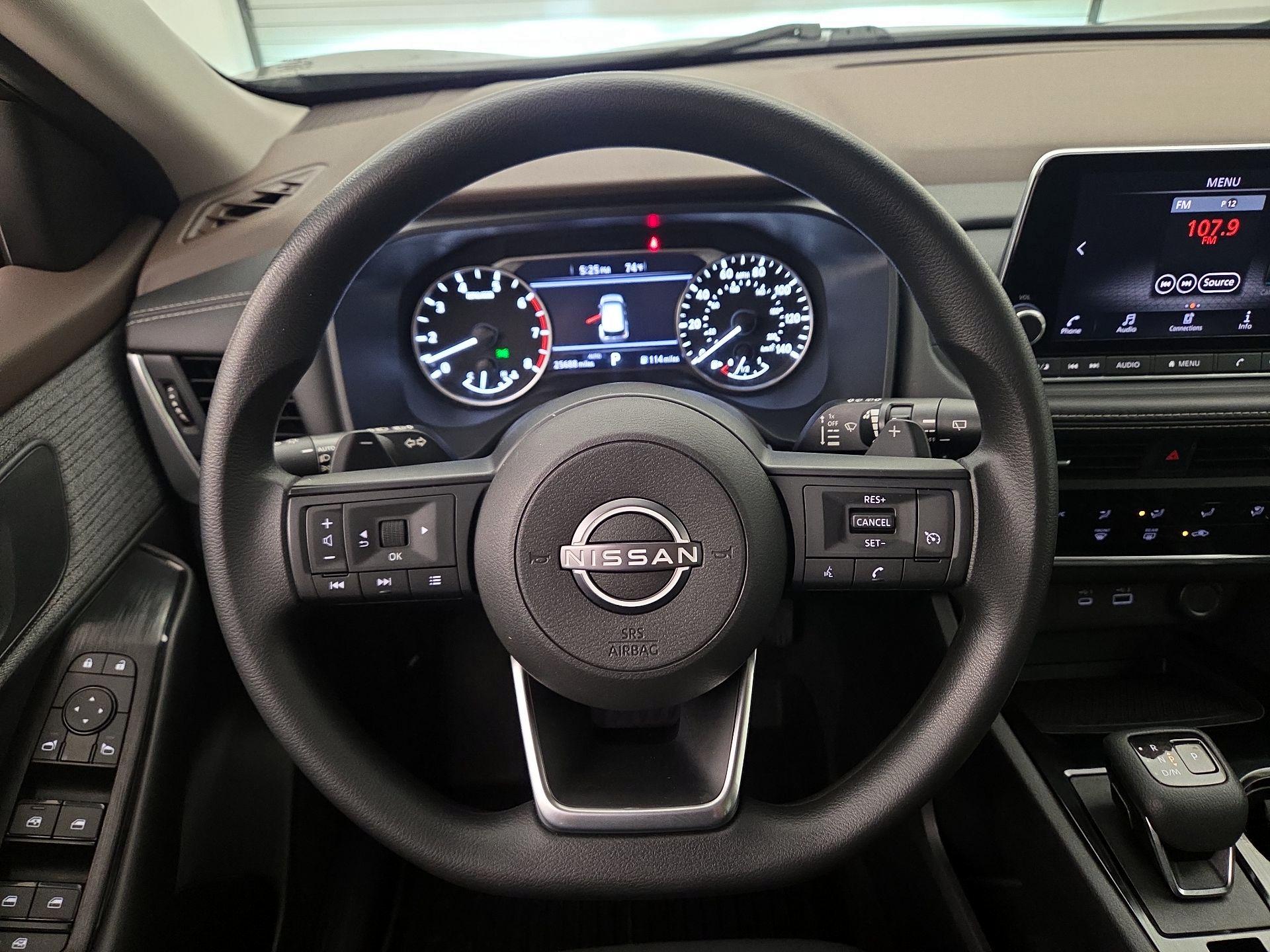 Thumbnail: 2023 Nissan Rogue - 10