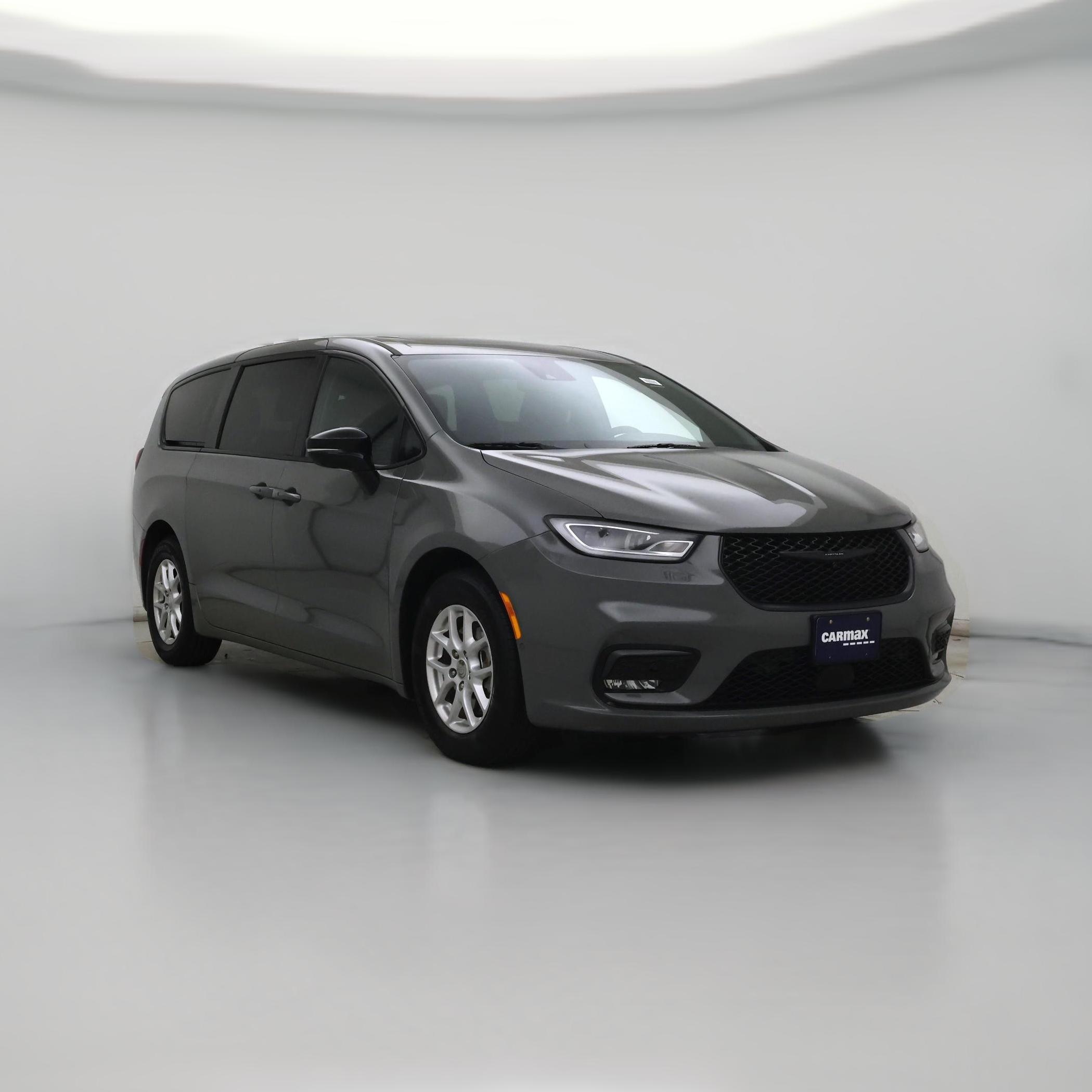 Thumbnail: 2023 Chrysler Pacifica - 1