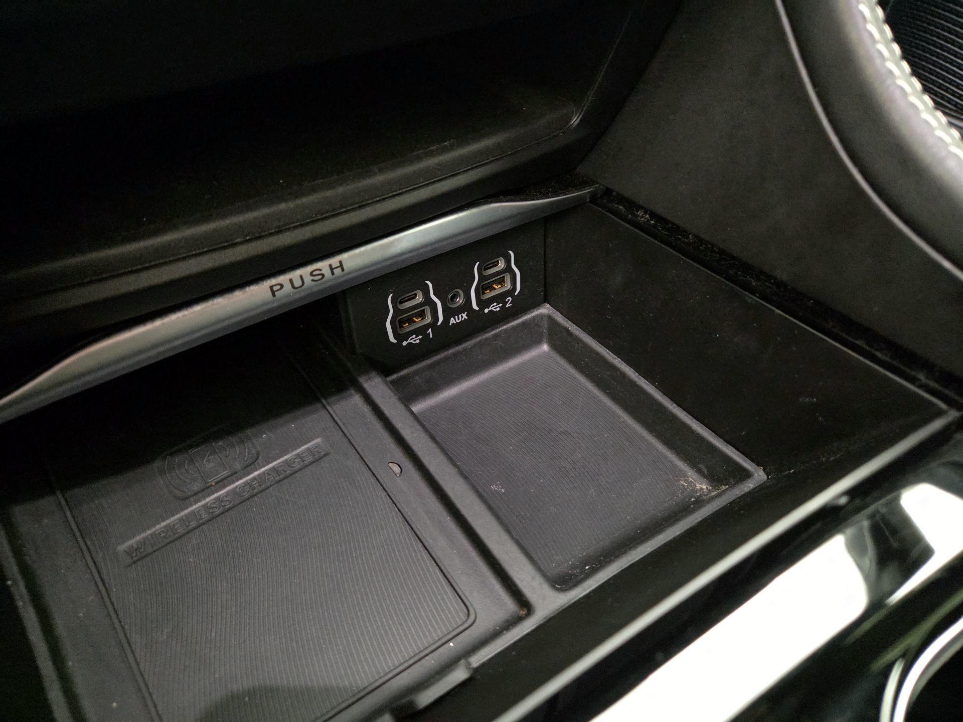 Thumbnail: 2023 Chrysler Pacifica - 18