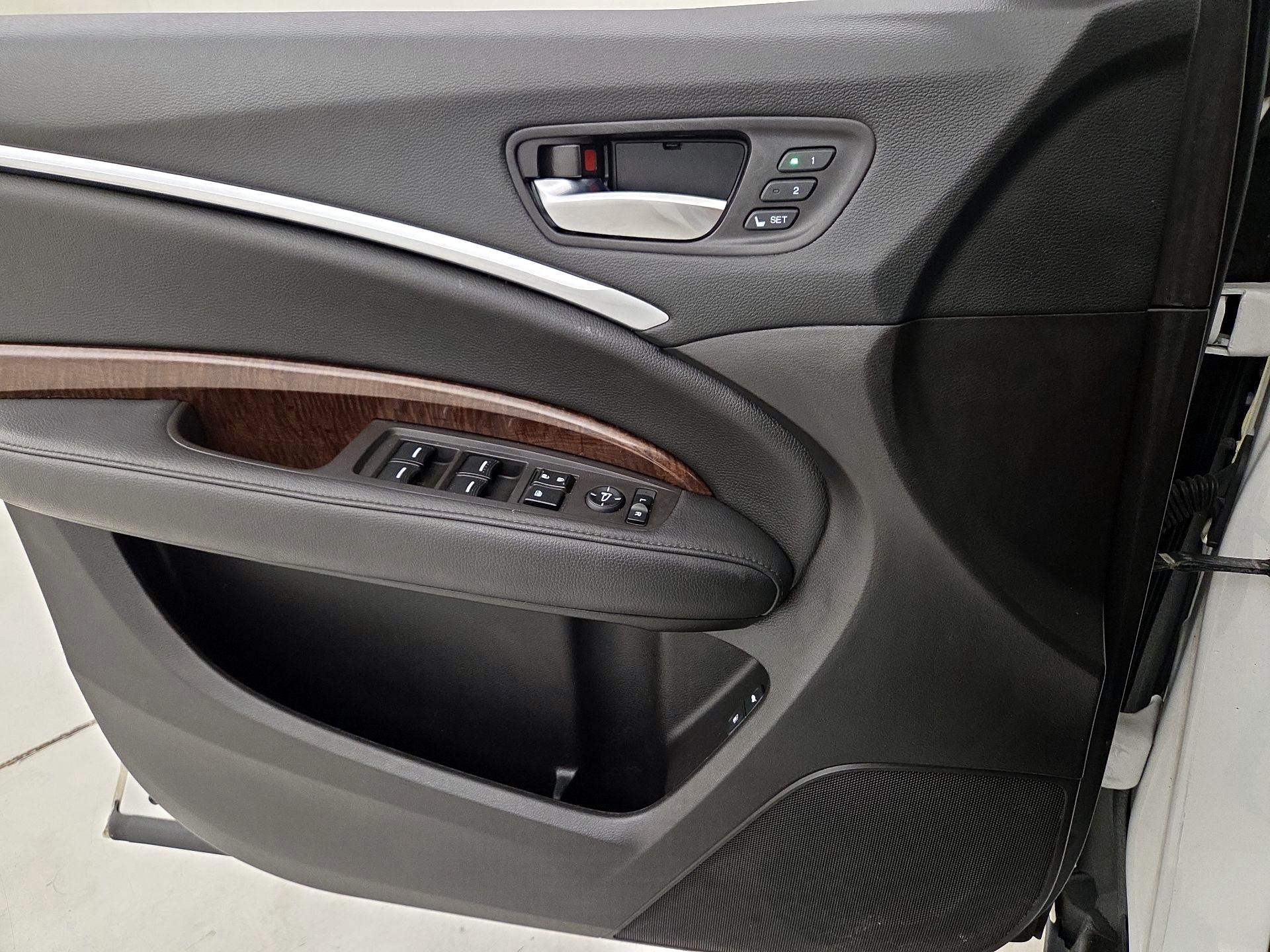 Thumbnail: 2020 Acura MDX - 12