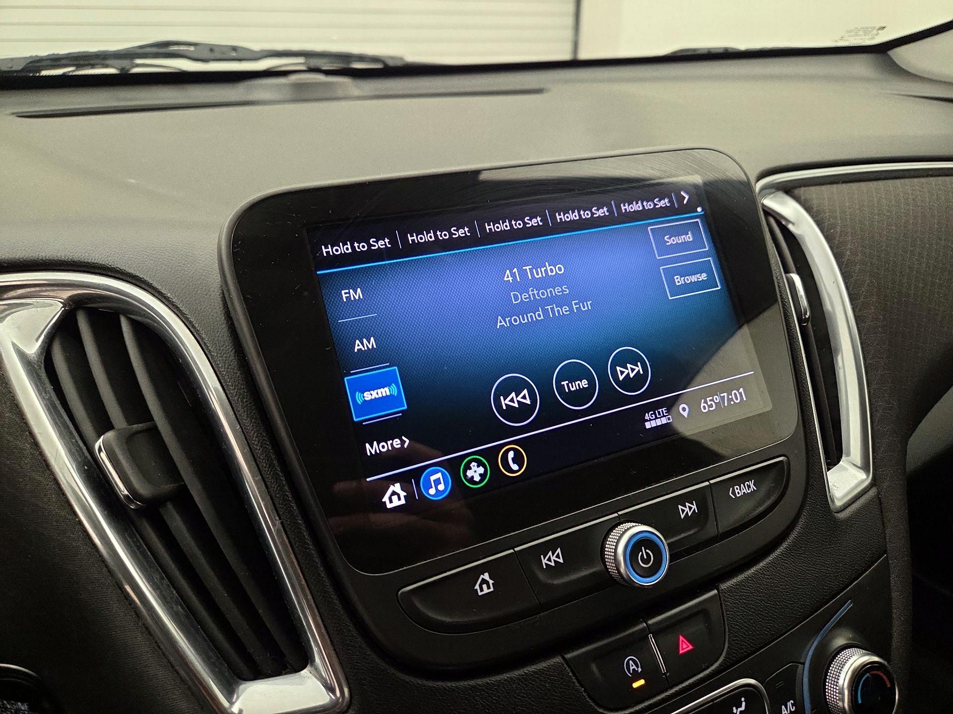 Thumbnail: 2020 Chevrolet Malibu - 15