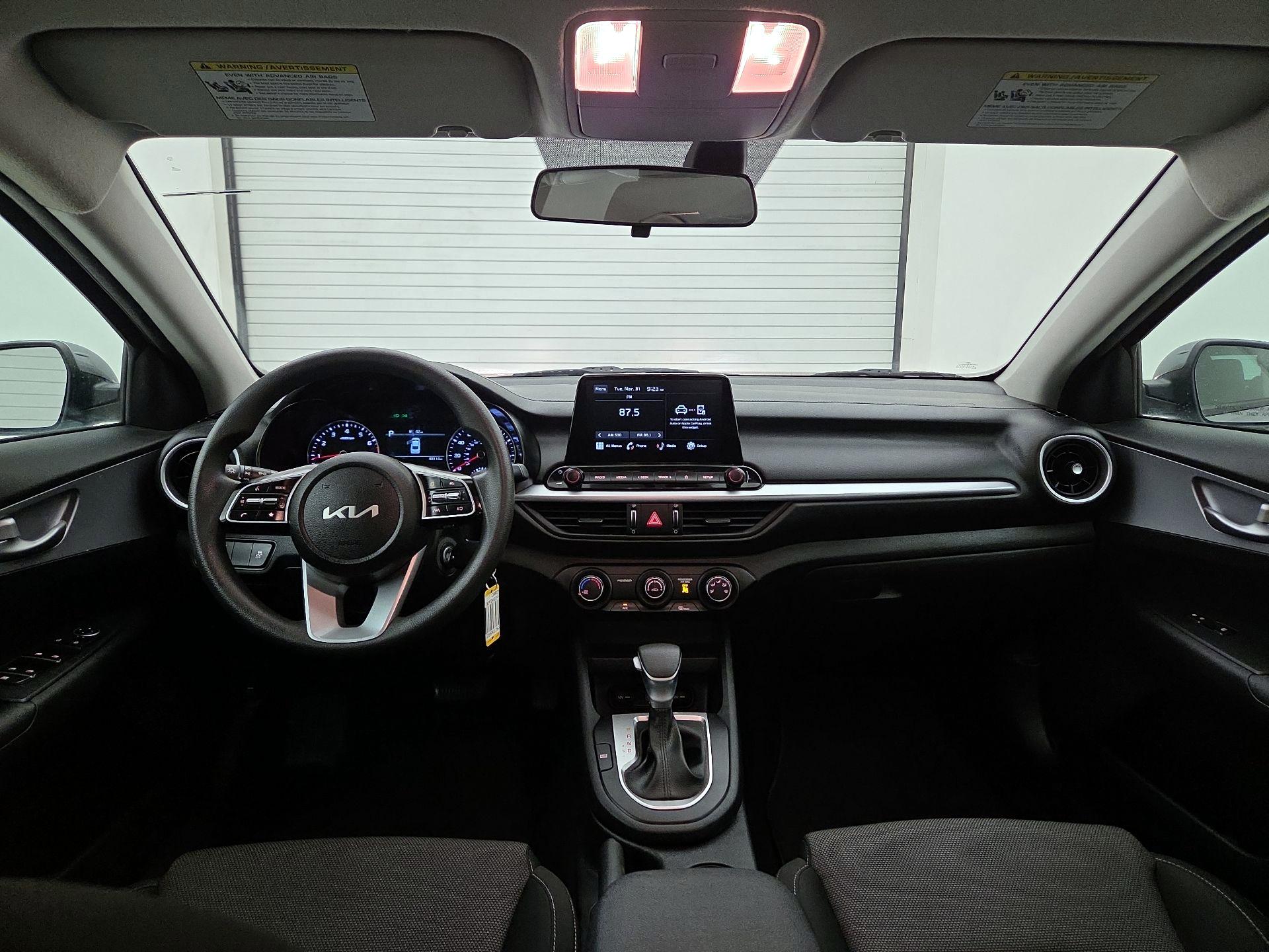 Thumbnail: 2023 Kia Forte - 9