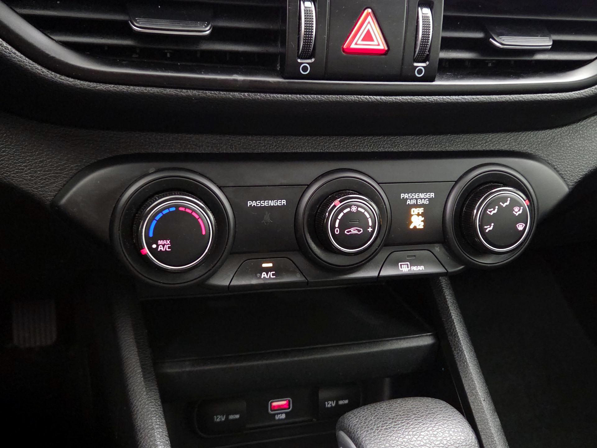 Thumbnail: 2023 Kia Forte - 16