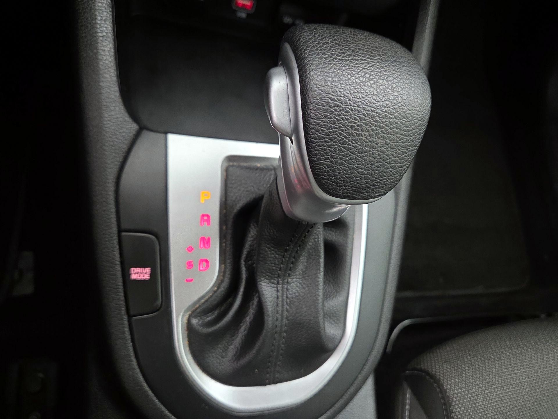 Thumbnail: 2023 Kia Forte - 17