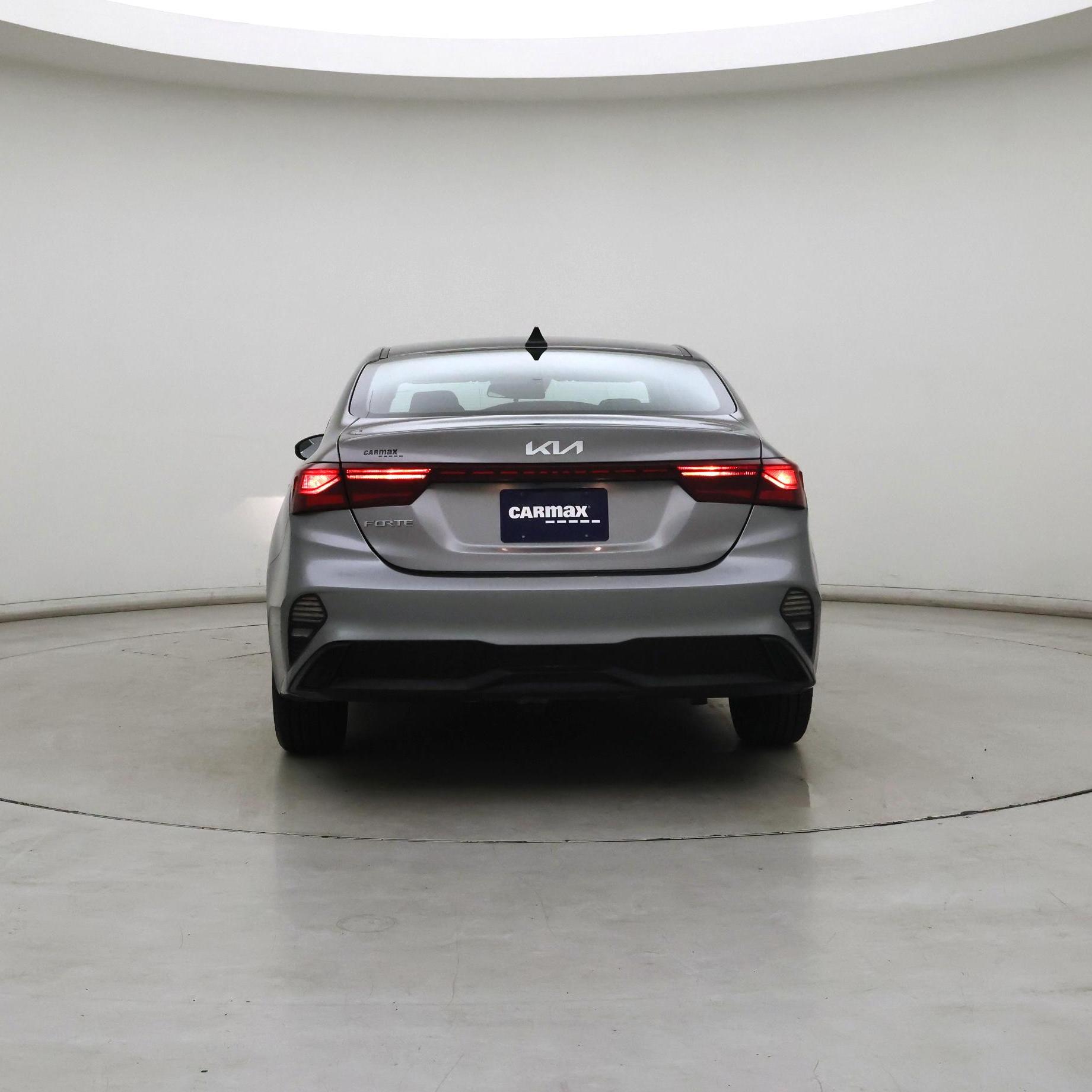 Thumbnail: 2023 Kia Forte - 6