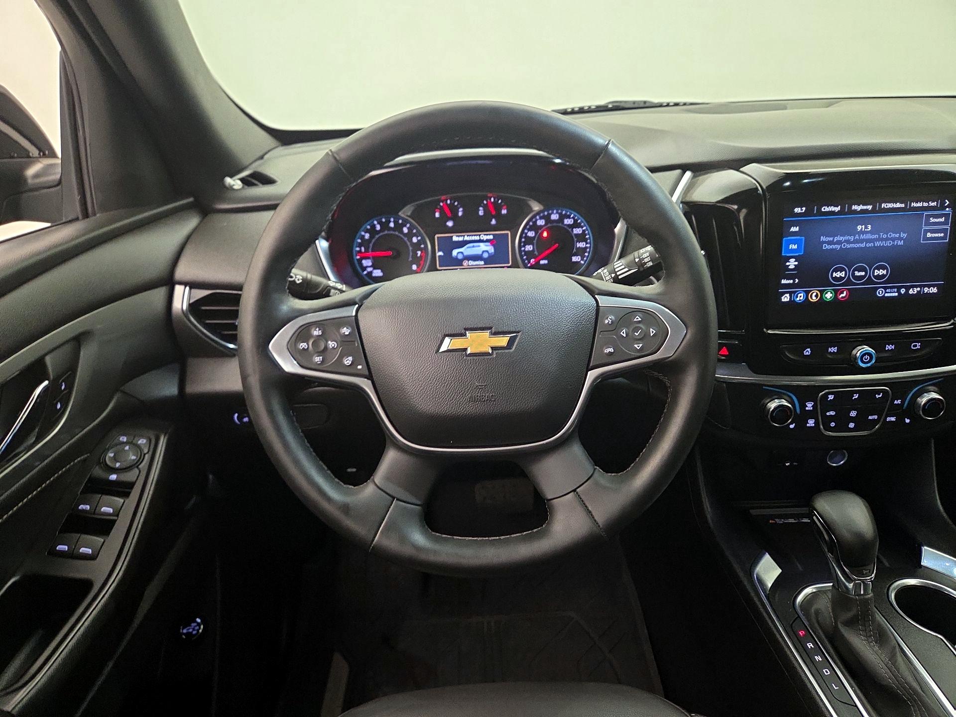 Thumbnail: 2023 Chevrolet Traverse - 10