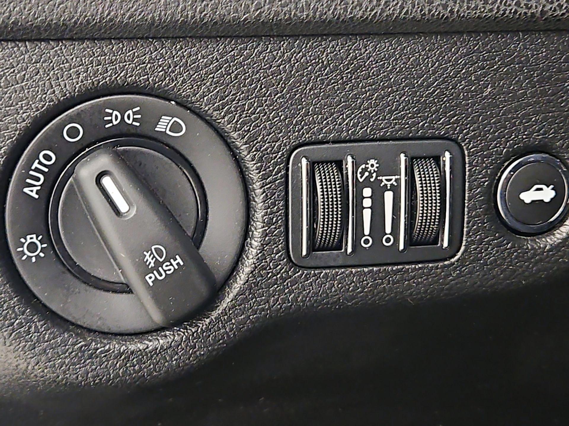 Thumbnail: 2022 Dodge Charger - 13