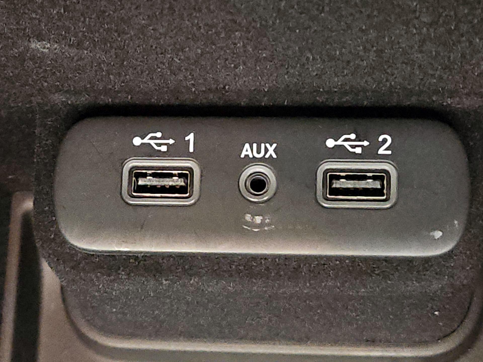 Thumbnail: 2022 Dodge Charger - 18