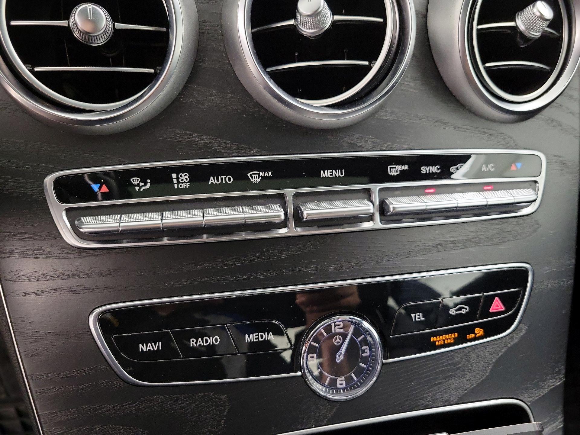 Thumbnail: 2021 Mercedes-Benz C-Class - 16