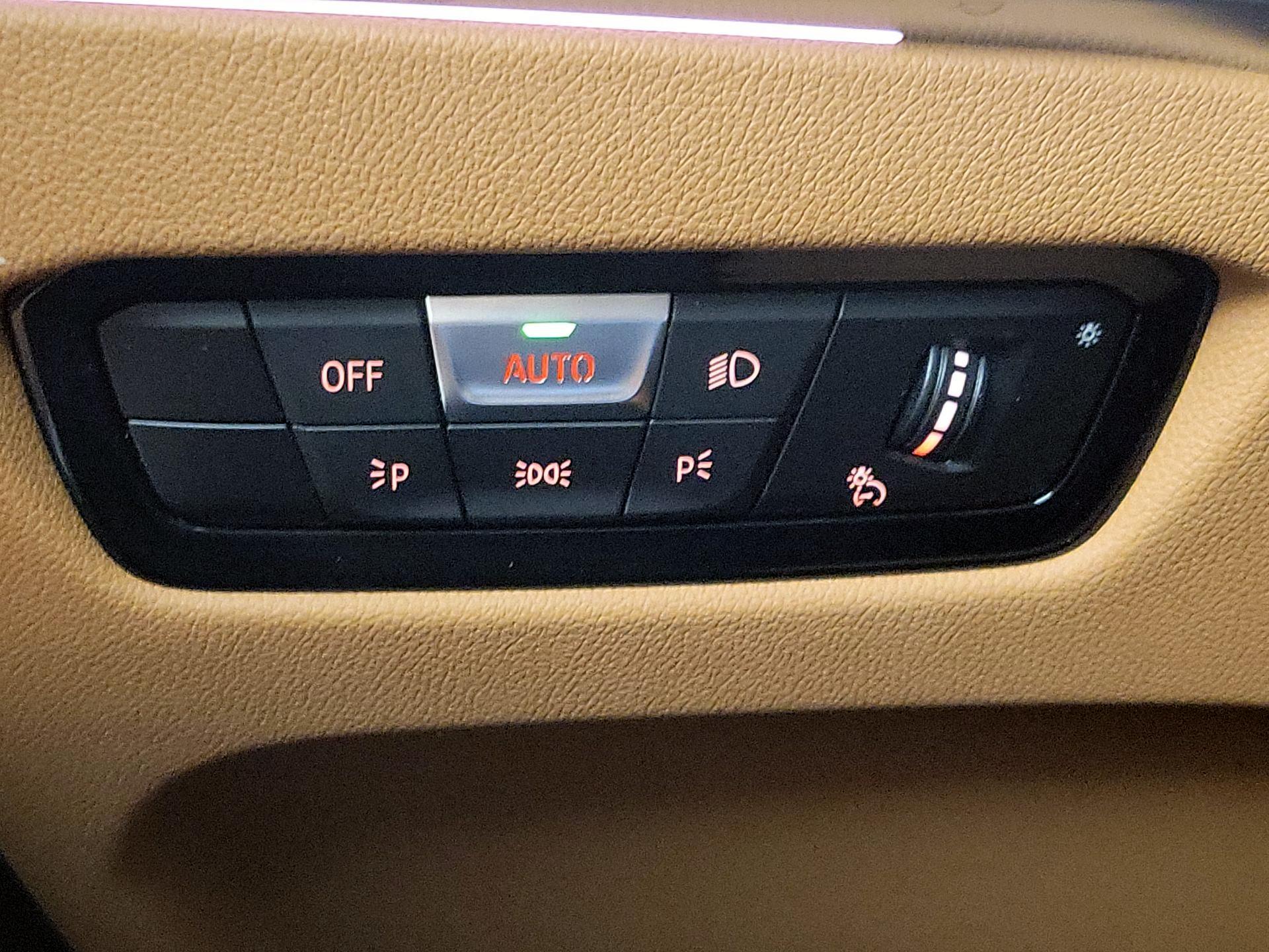 Thumbnail: 2023 BMW 3 Series - 13