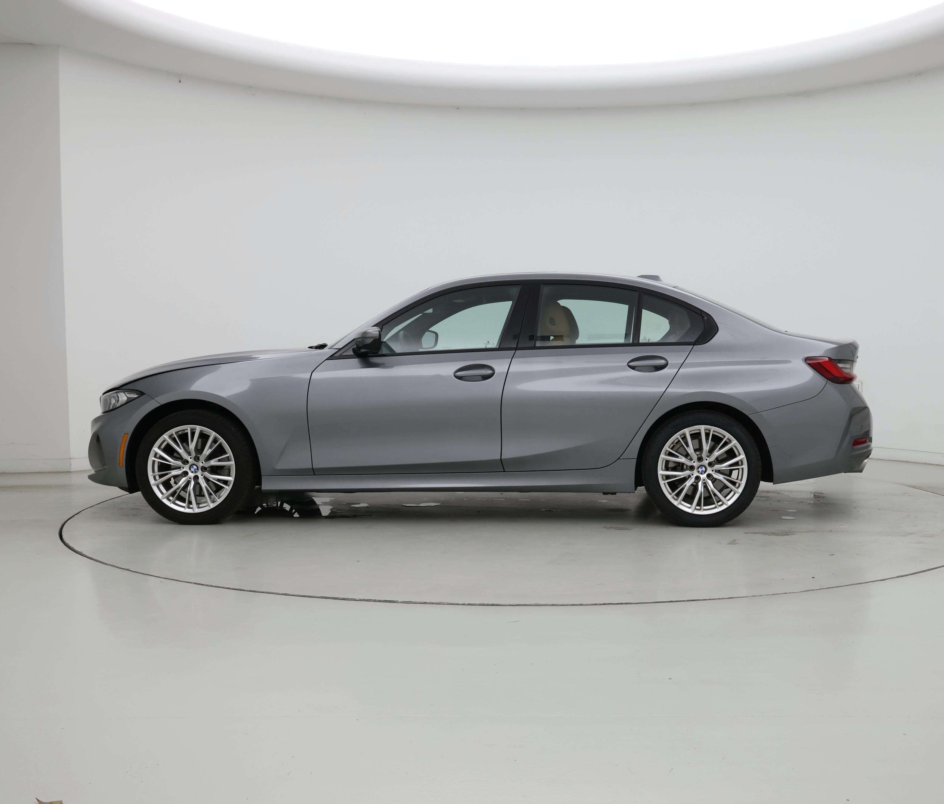 Thumbnail: 2023 BMW 3 Series - 3