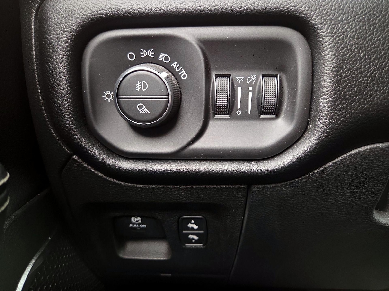 2022 RAM Ram 1500 Pickup Laramie - Photo 14
