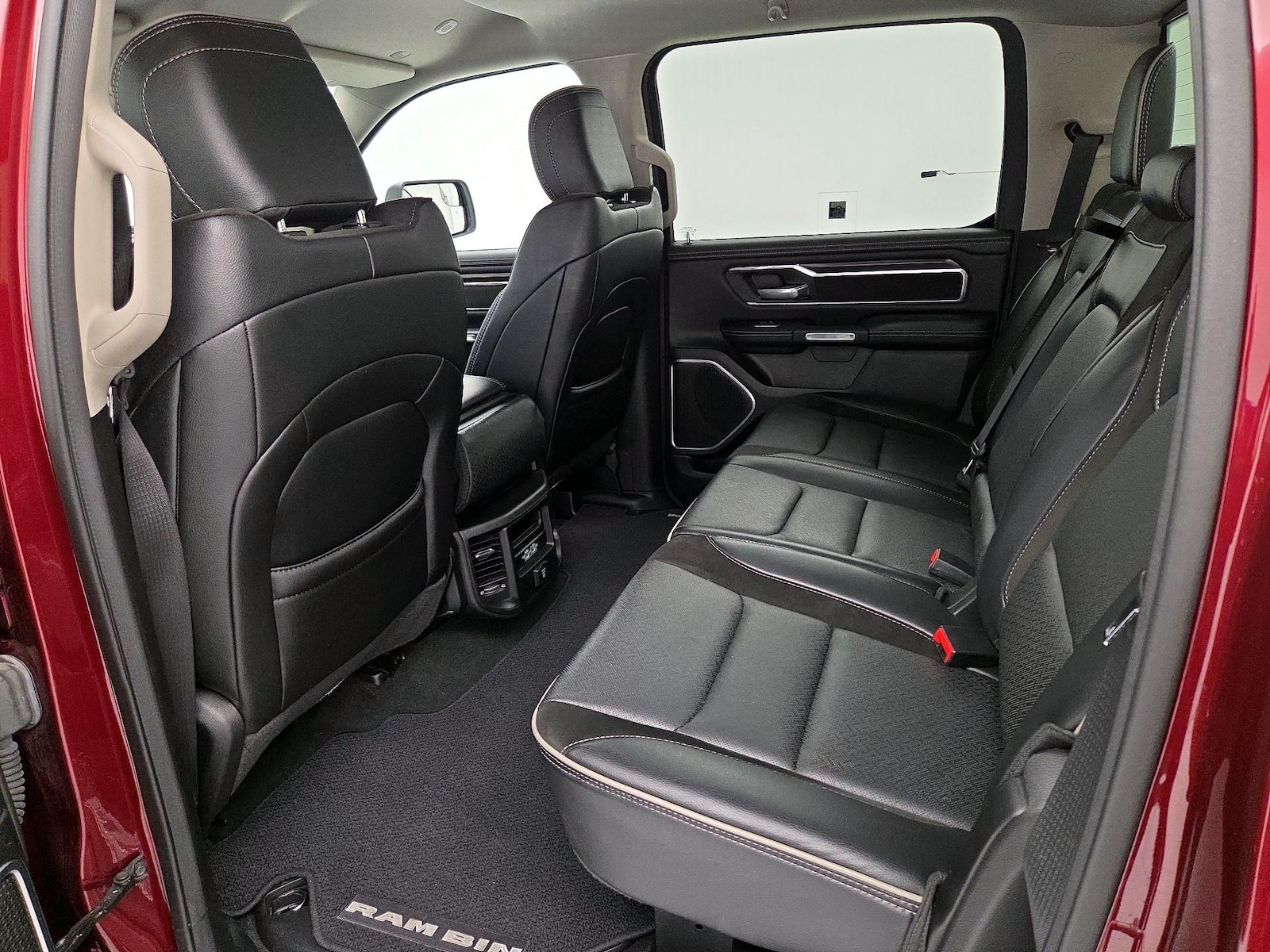 2022 RAM Ram 1500 Pickup Laramie - Photo 20