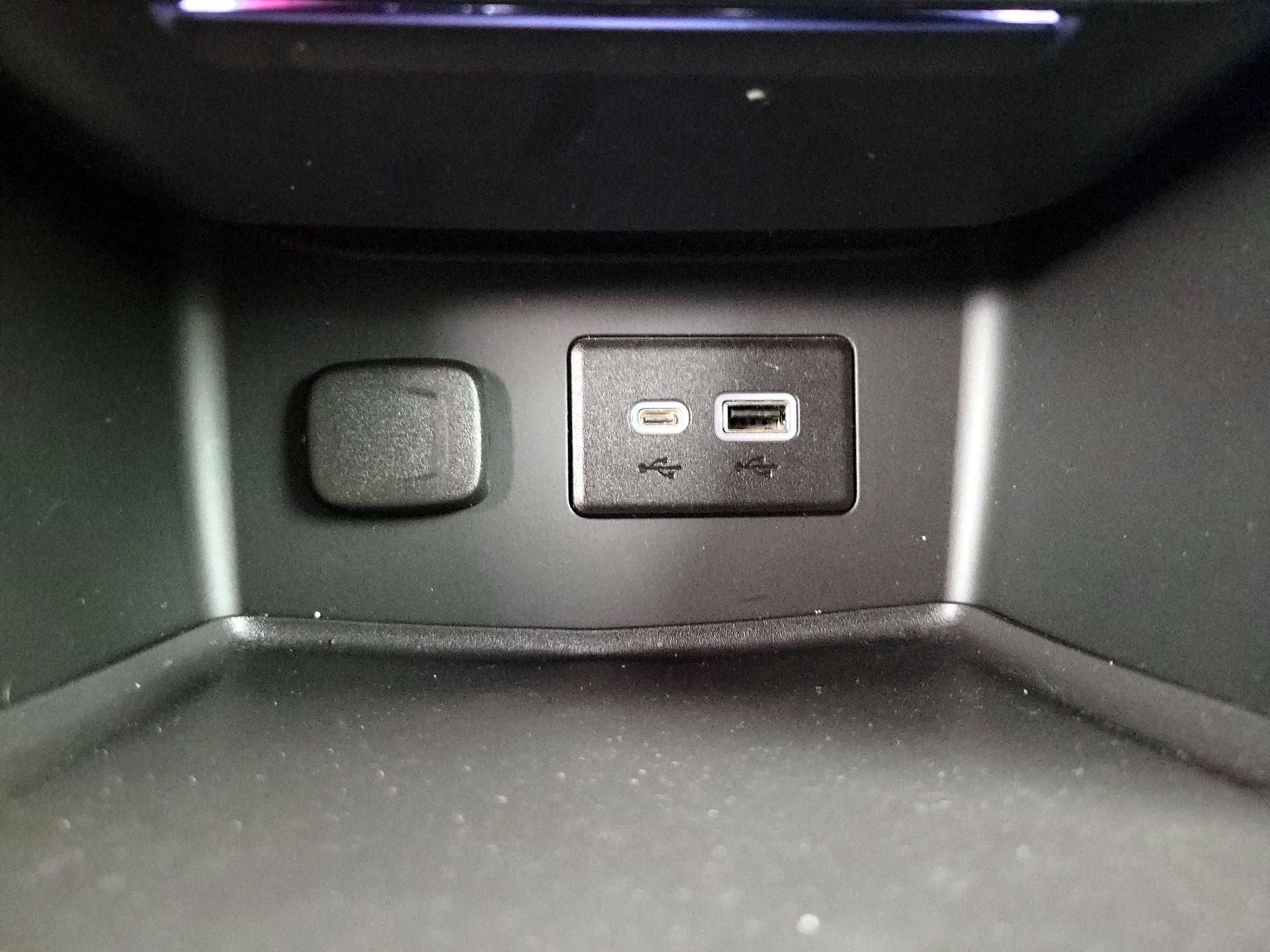 Thumbnail: 2023 GMC Acadia - 18