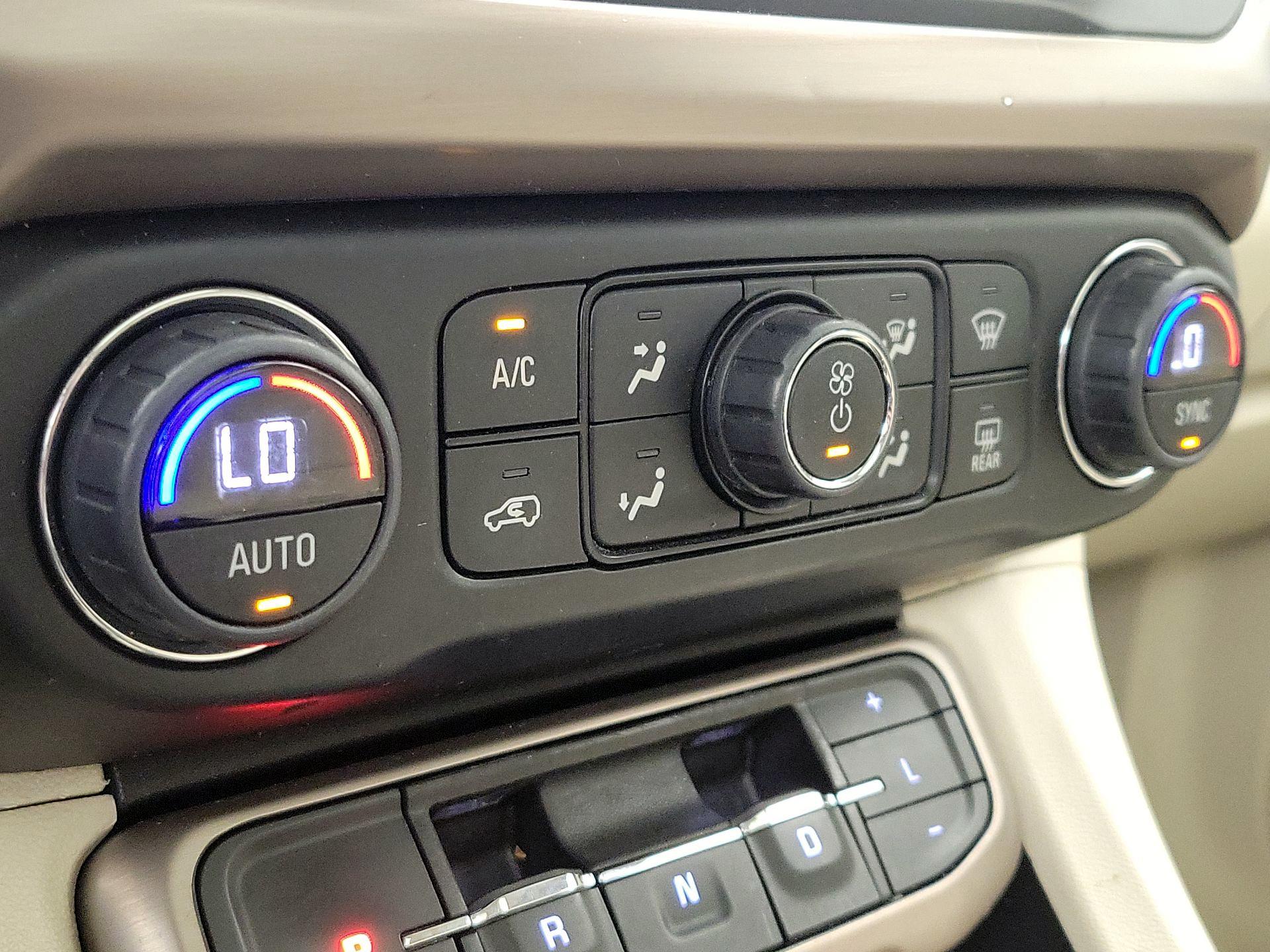 Thumbnail: 2023 GMC Acadia - 16