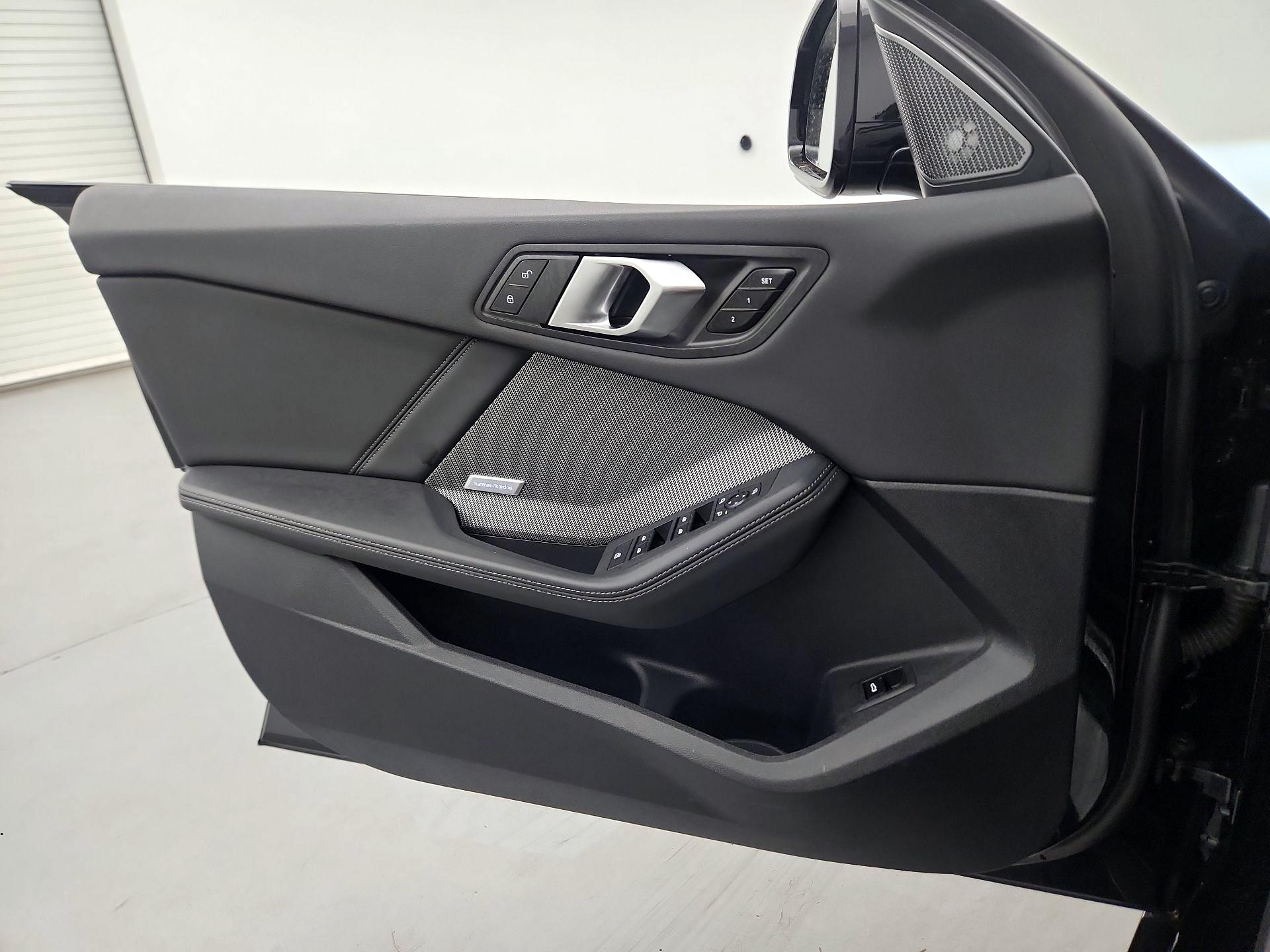 Thumbnail: 2025 BMW 2 Series - 12