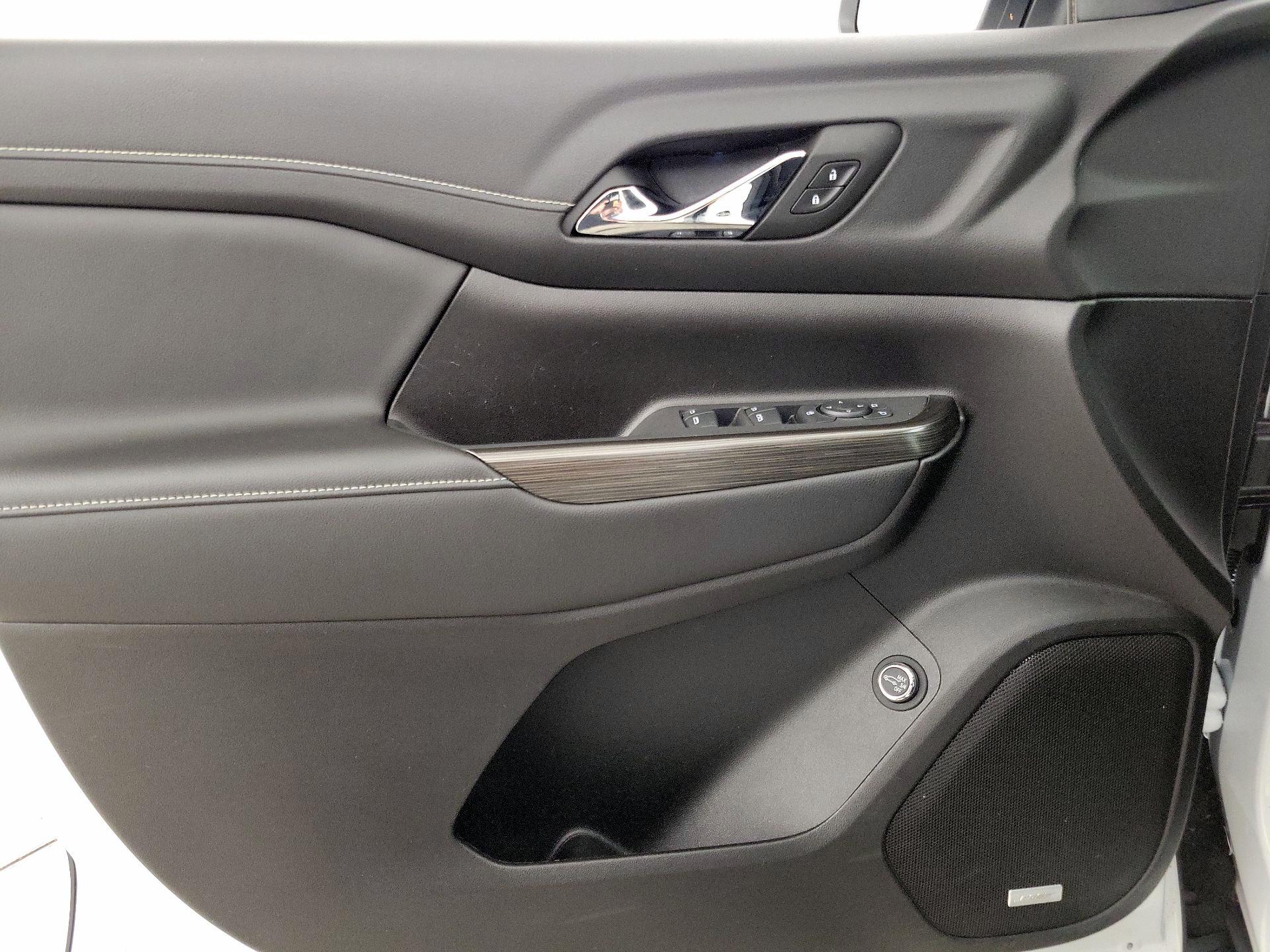 Thumbnail: 2023 GMC Acadia - 12