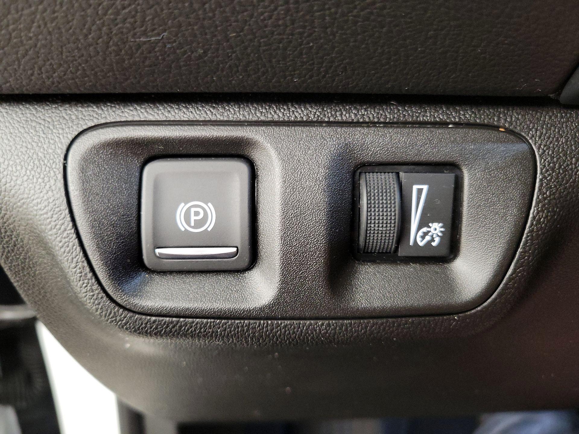 Thumbnail: 2023 GMC Acadia - 13