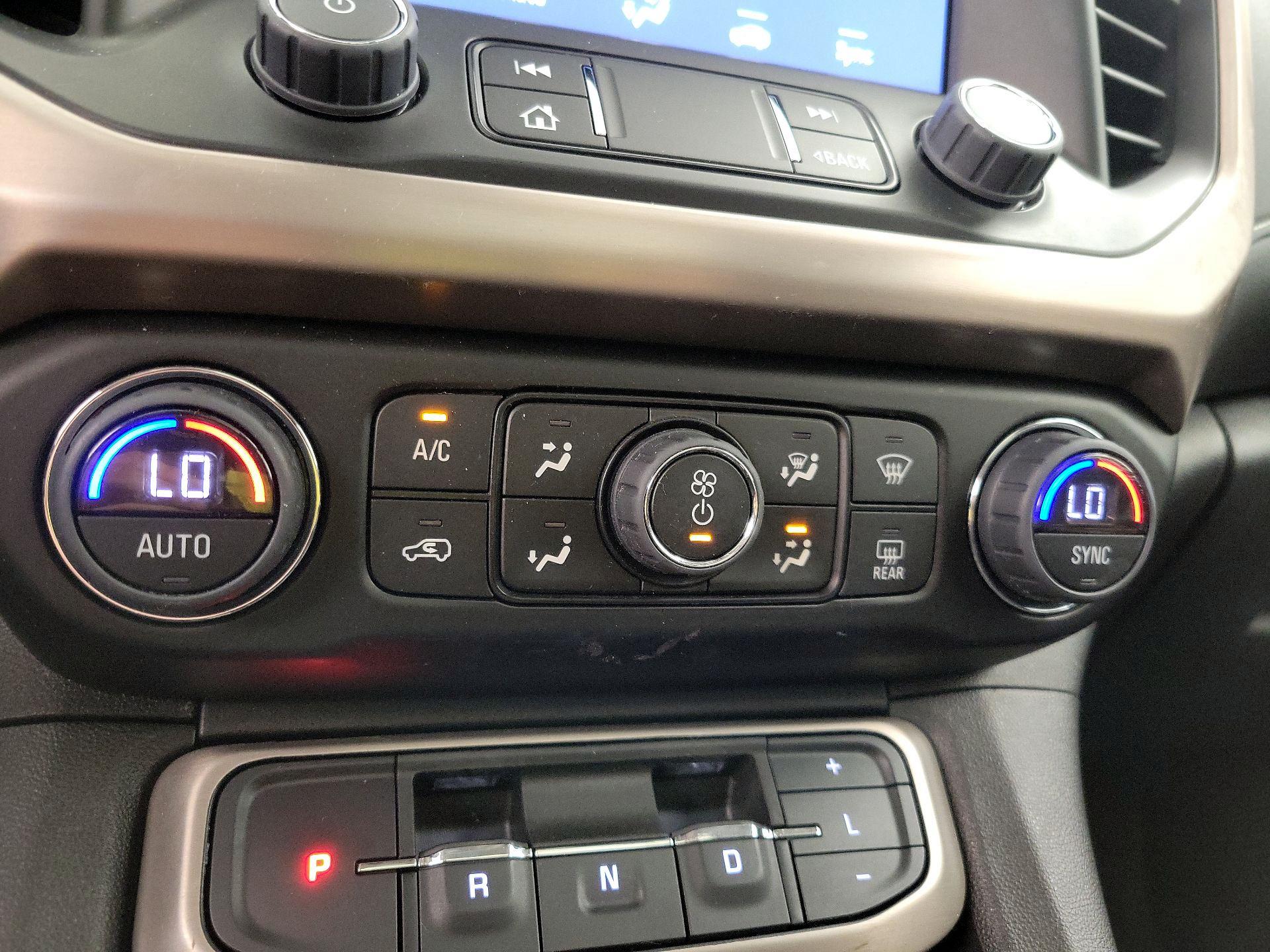 Thumbnail: 2023 GMC Acadia - 17