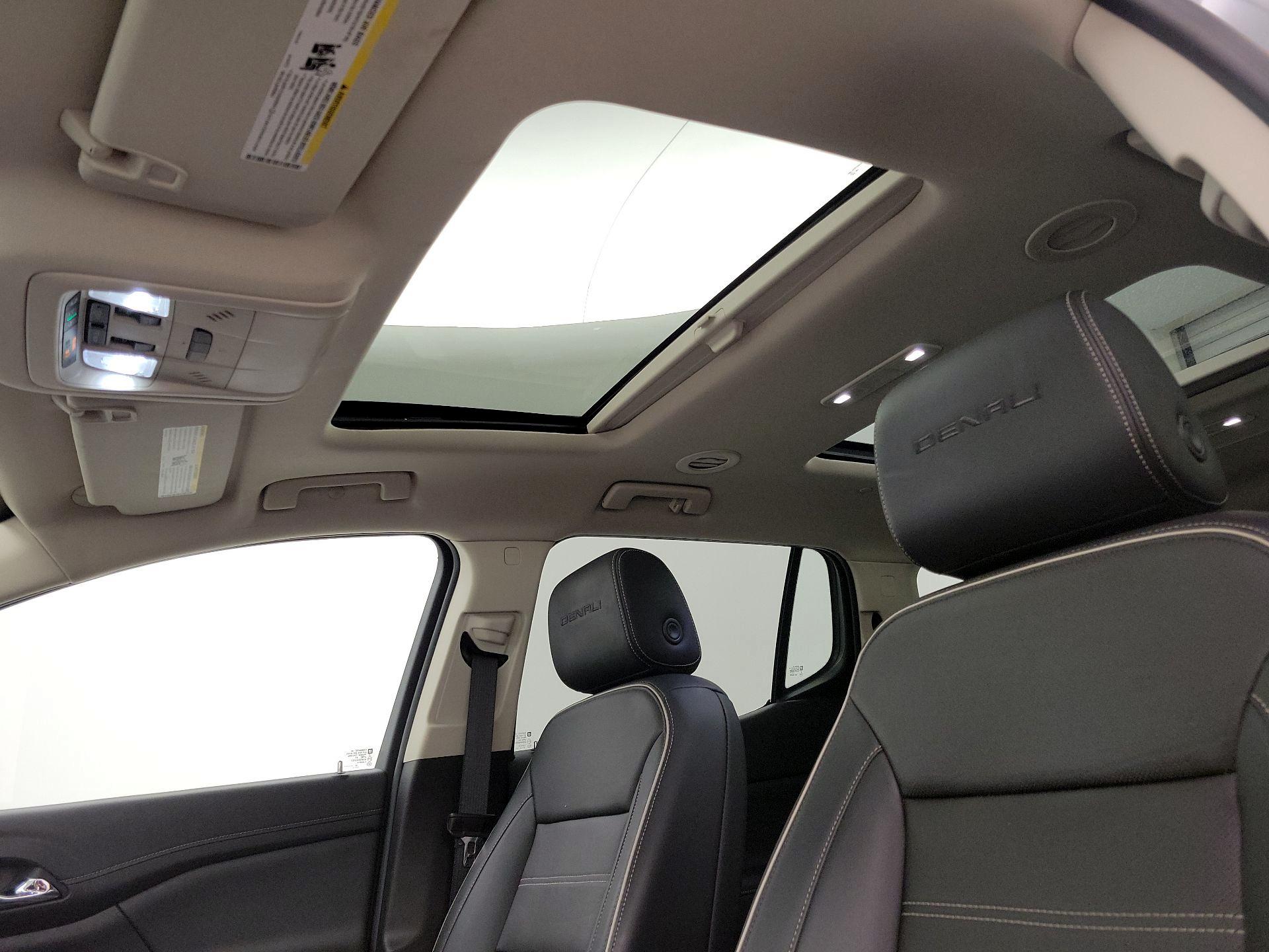 Thumbnail: 2023 GMC Acadia - 20