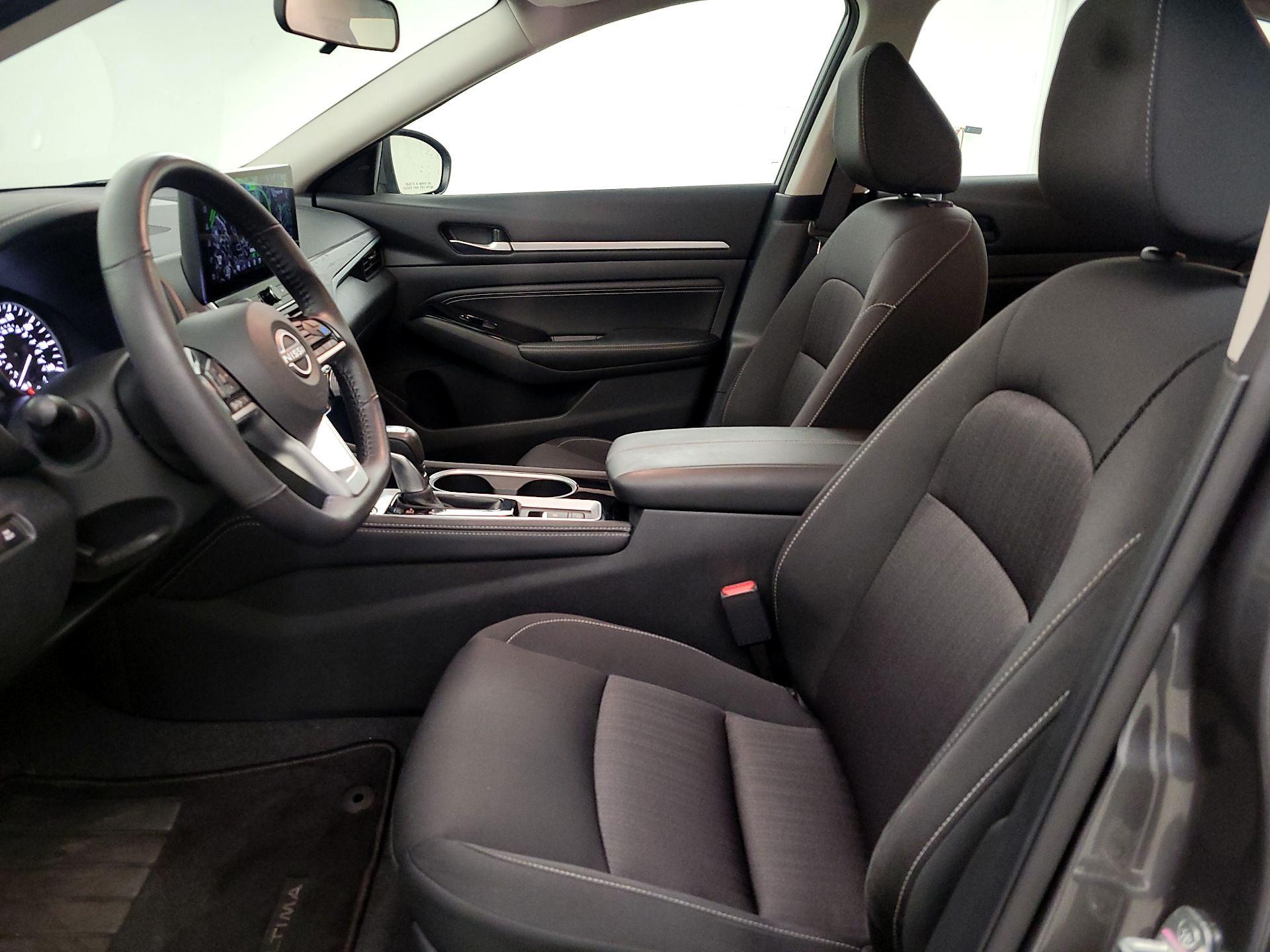 Thumbnail: 2023 Nissan Altima - 11