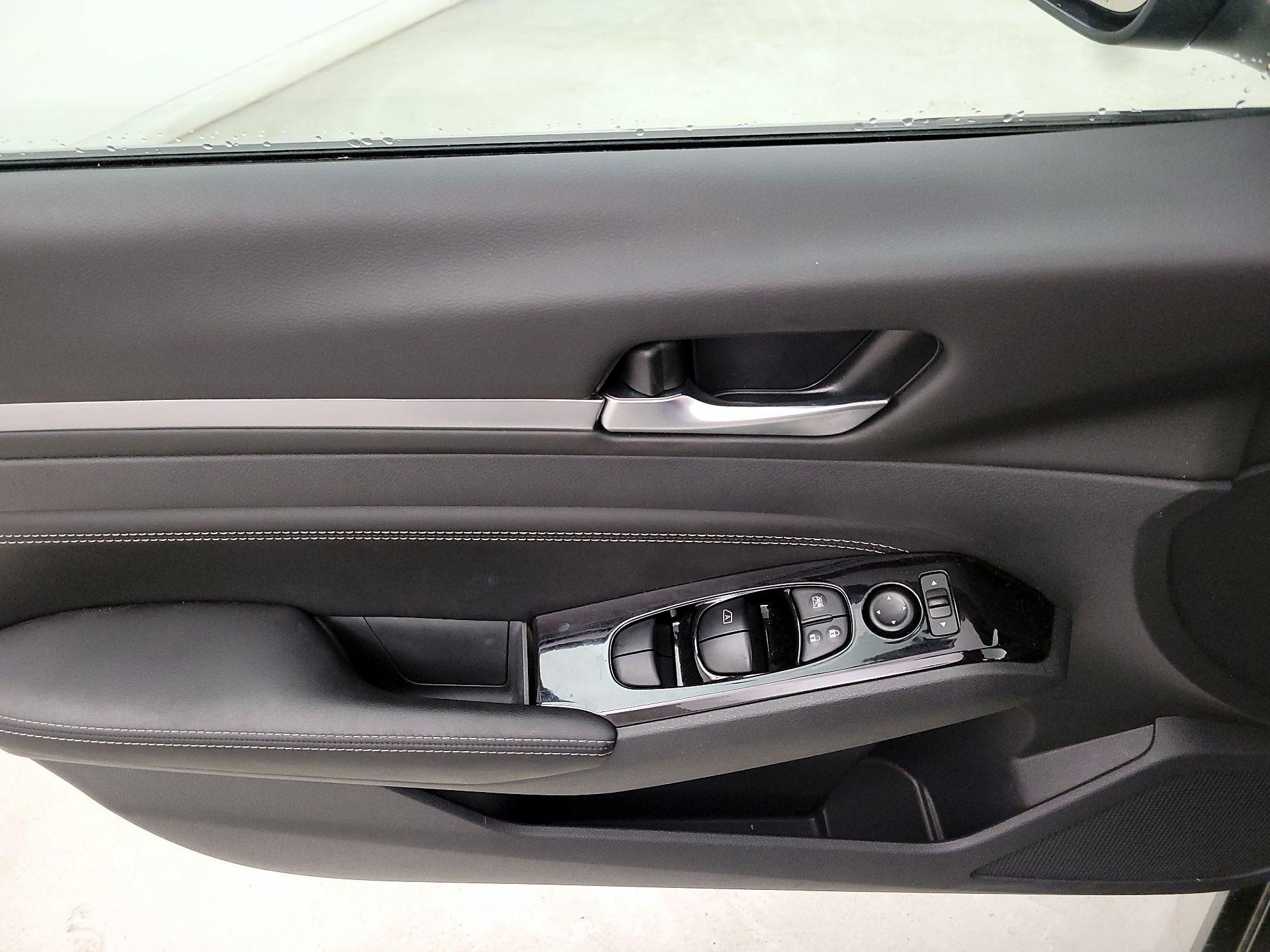 Thumbnail: 2023 Nissan Altima - 12